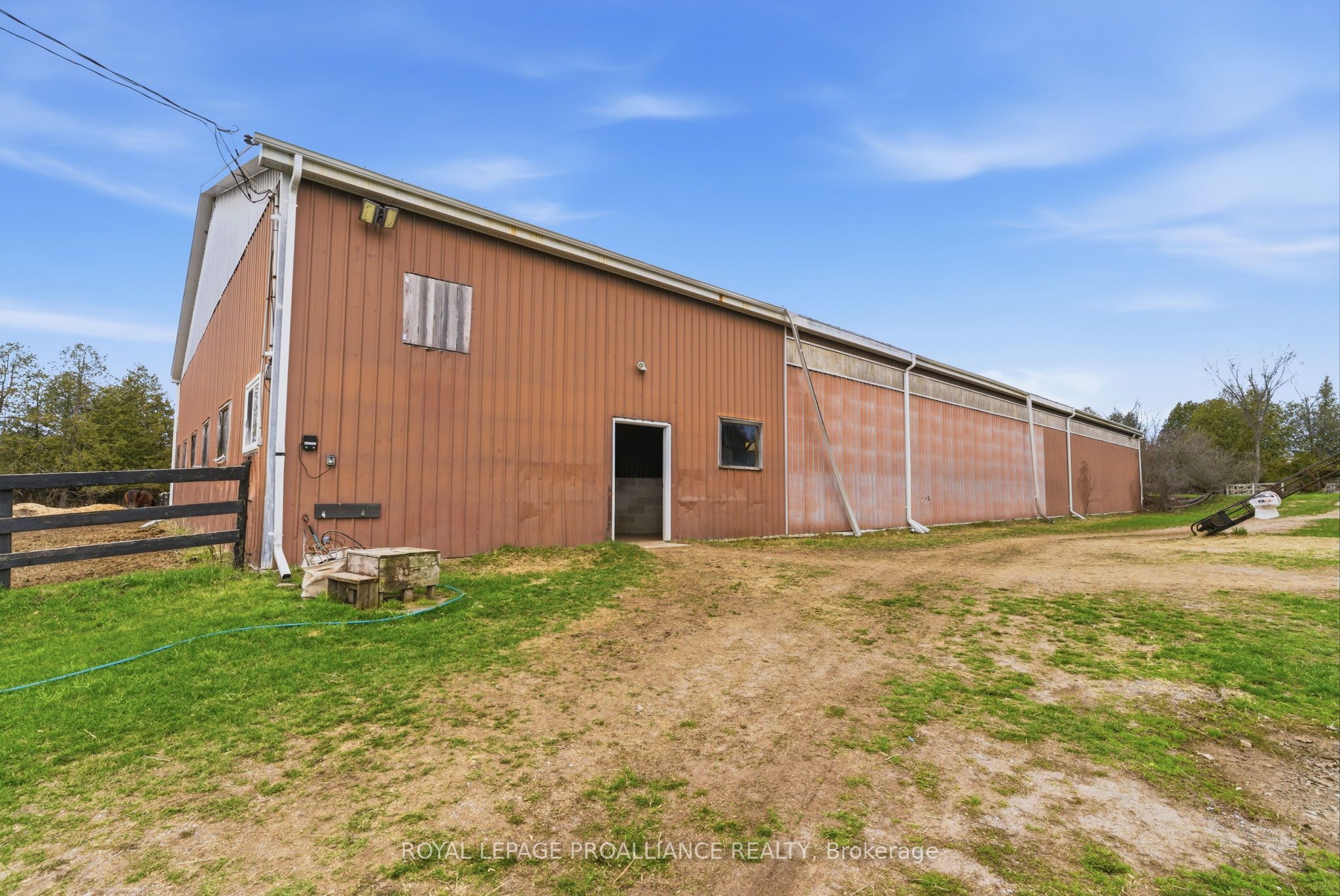 4046 Hwy 28, Selwyn, ON K0L 2H0 photo 5