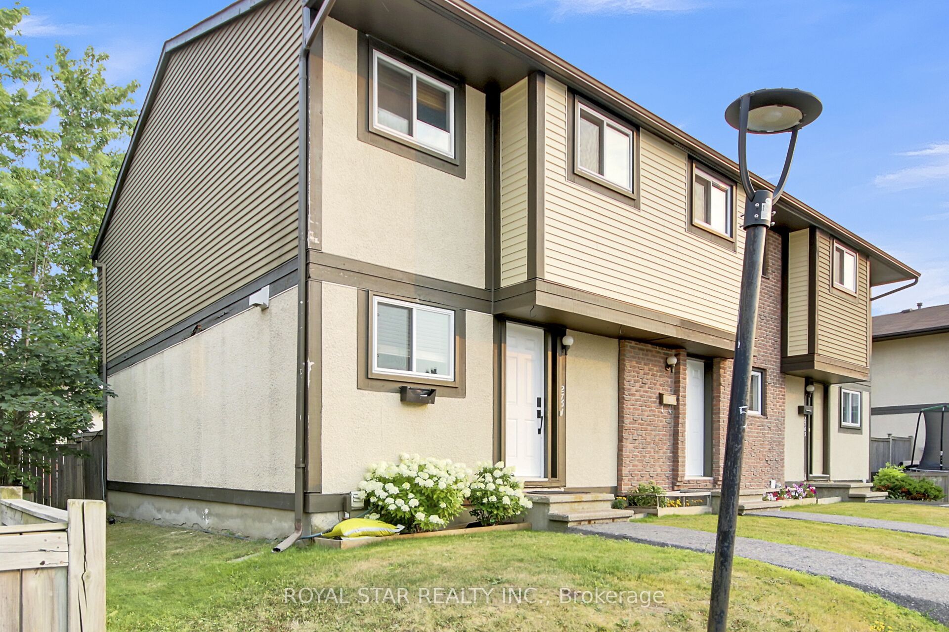 2761 Pimlico Crescent, Blossom Park - Airport and Area, ON K1T 2A7 photo 2