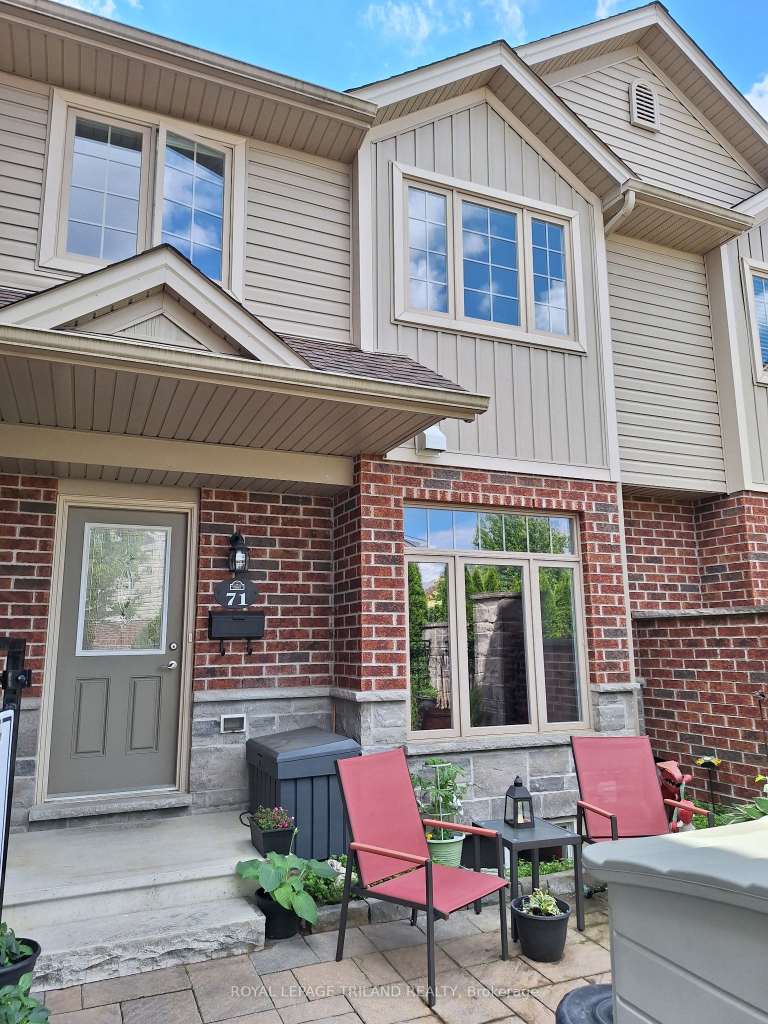1061 Eagletrace Drive 71, London North, ON N6G 0T3 photo 3