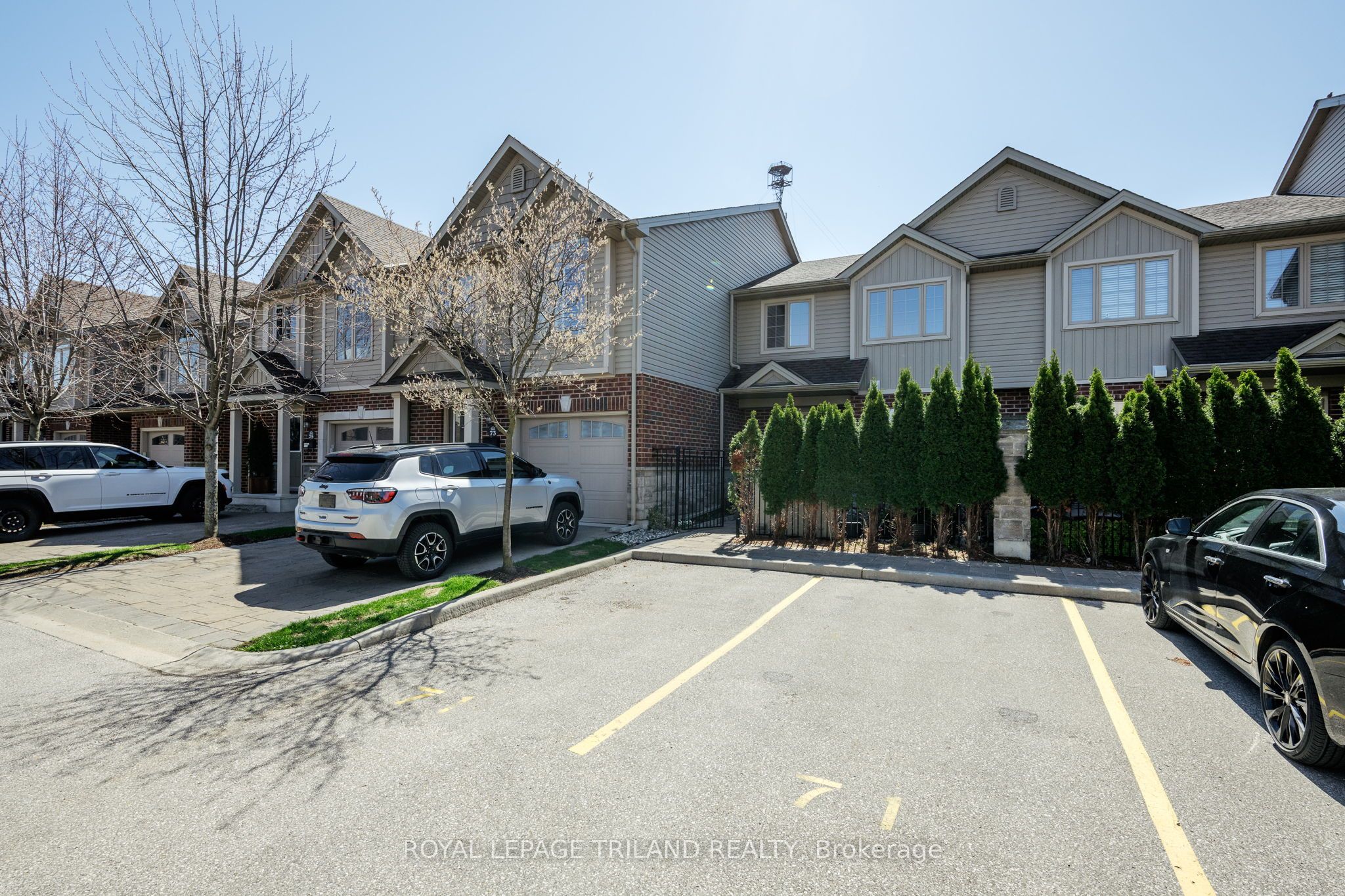 1061 Eagletrace Drive 71, London North, ON N6G 0T3 photo 4