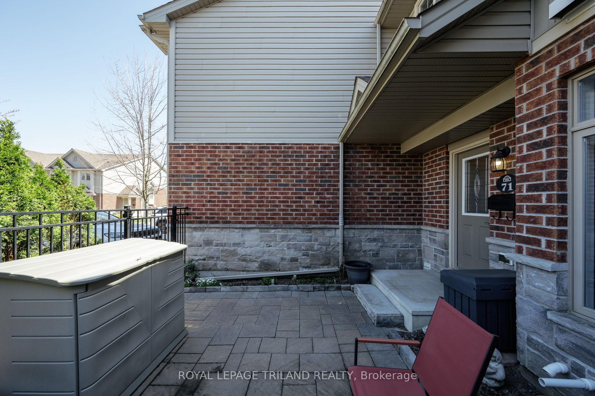 1061 Eagletrace Drive 71, London North, ON N6G 0T3 photo 5