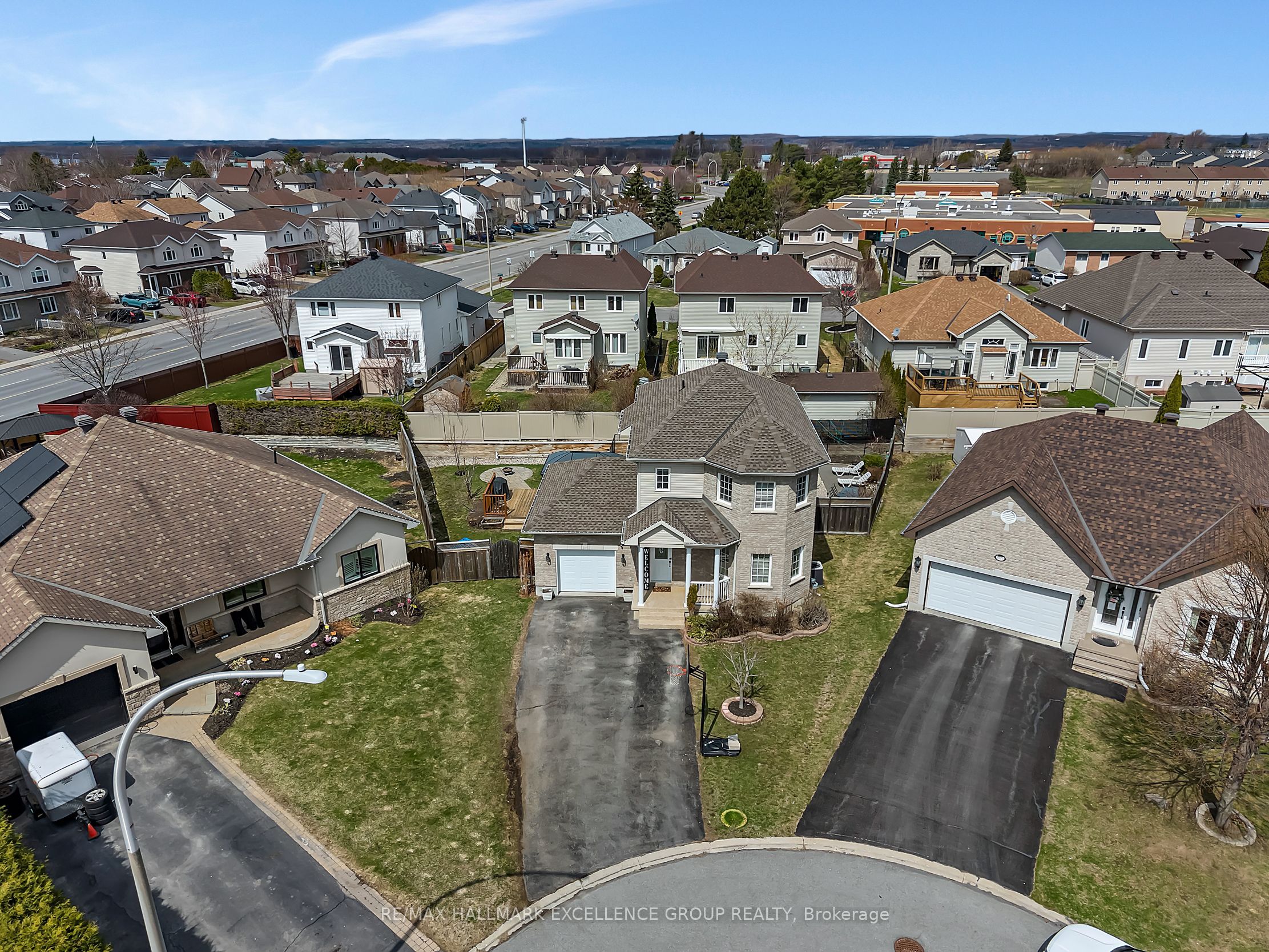 1611 Sebastien Crescent, Clarence-Rockland, ON K4K 1V9 photo 3