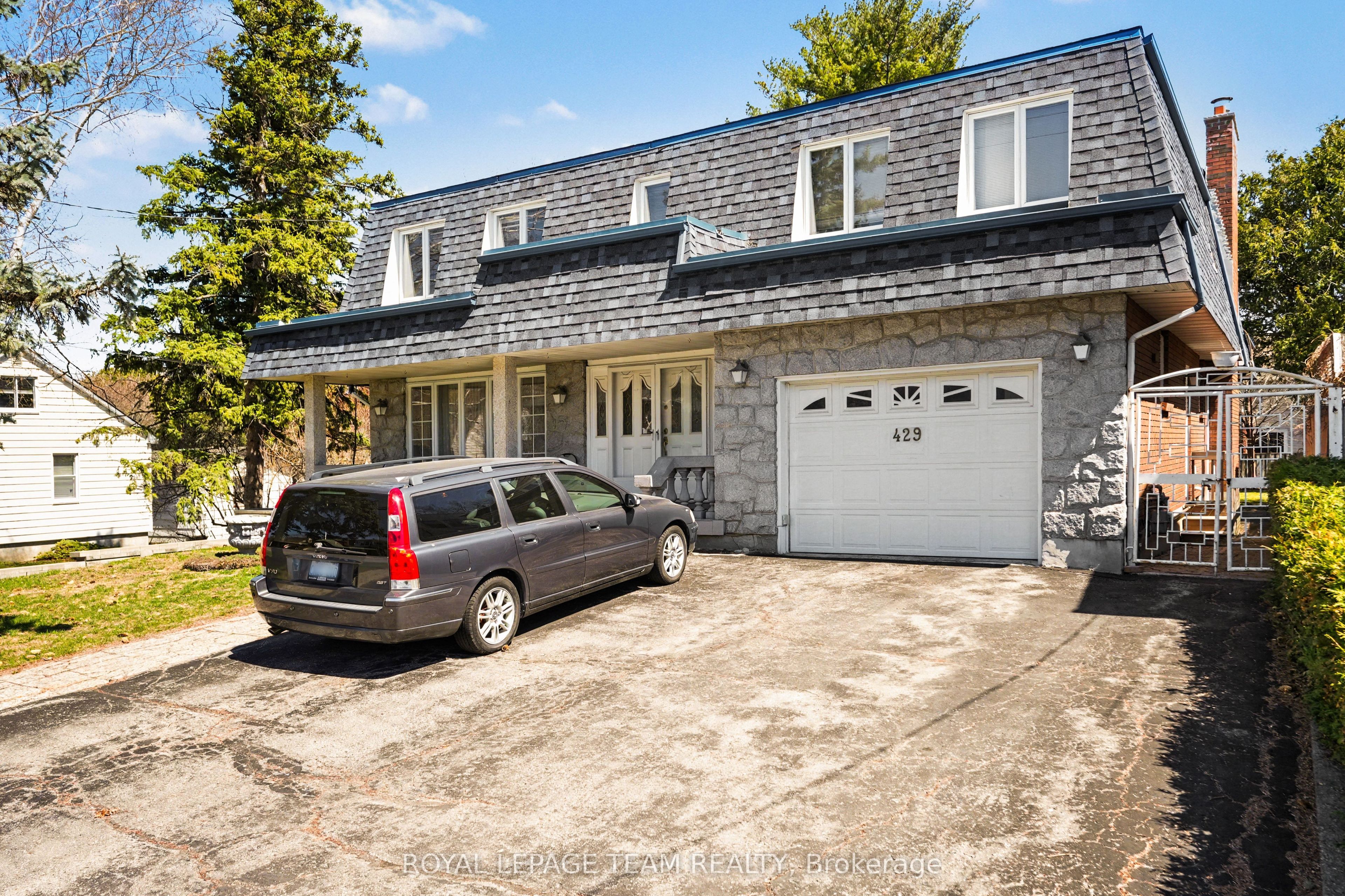 429 Ancaster Avenue, Woodroffe, ON K2B 5B6 photo 4