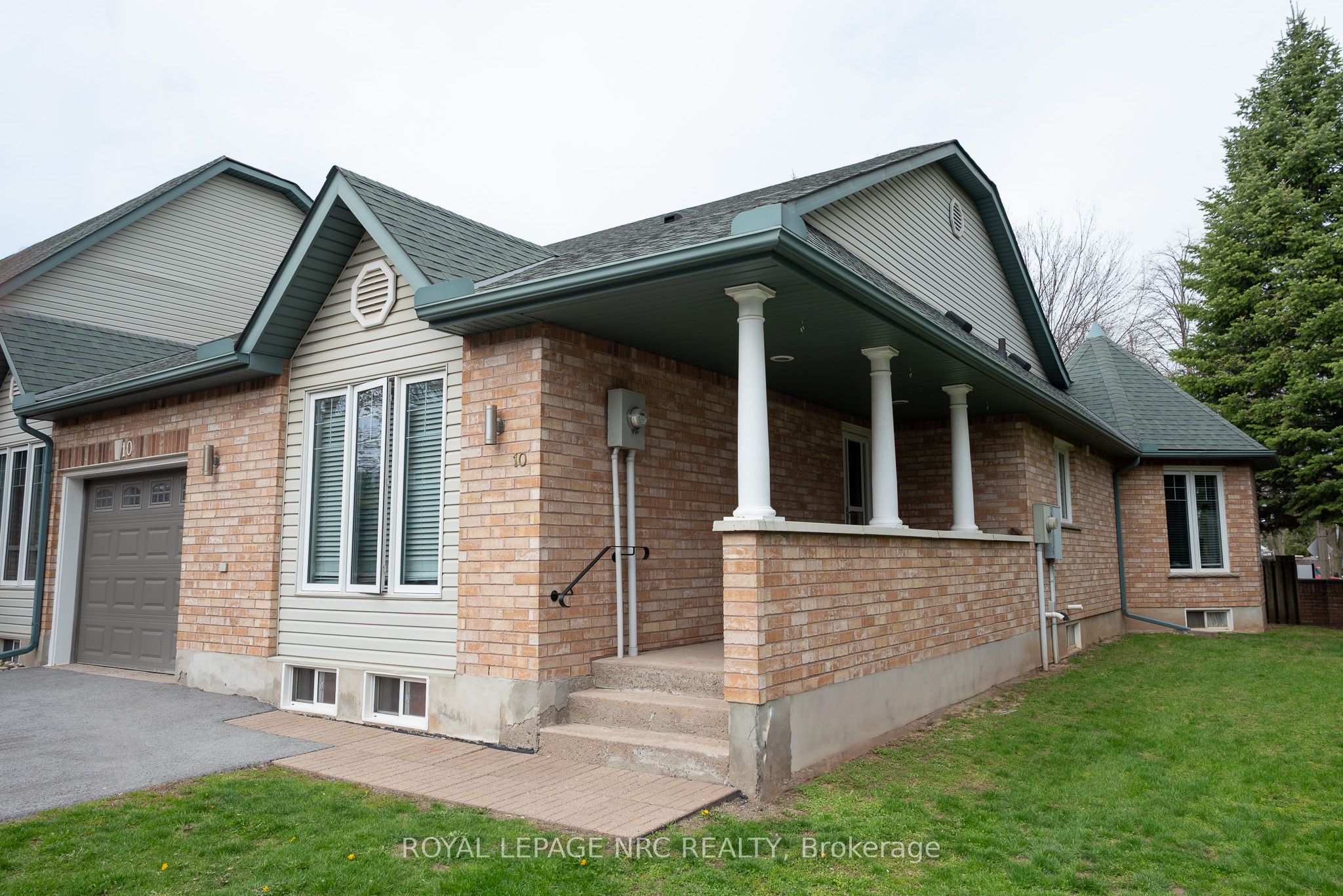 3797 Orlando Drive 10, Niagara Falls, ON L2J 4B5 photo 2