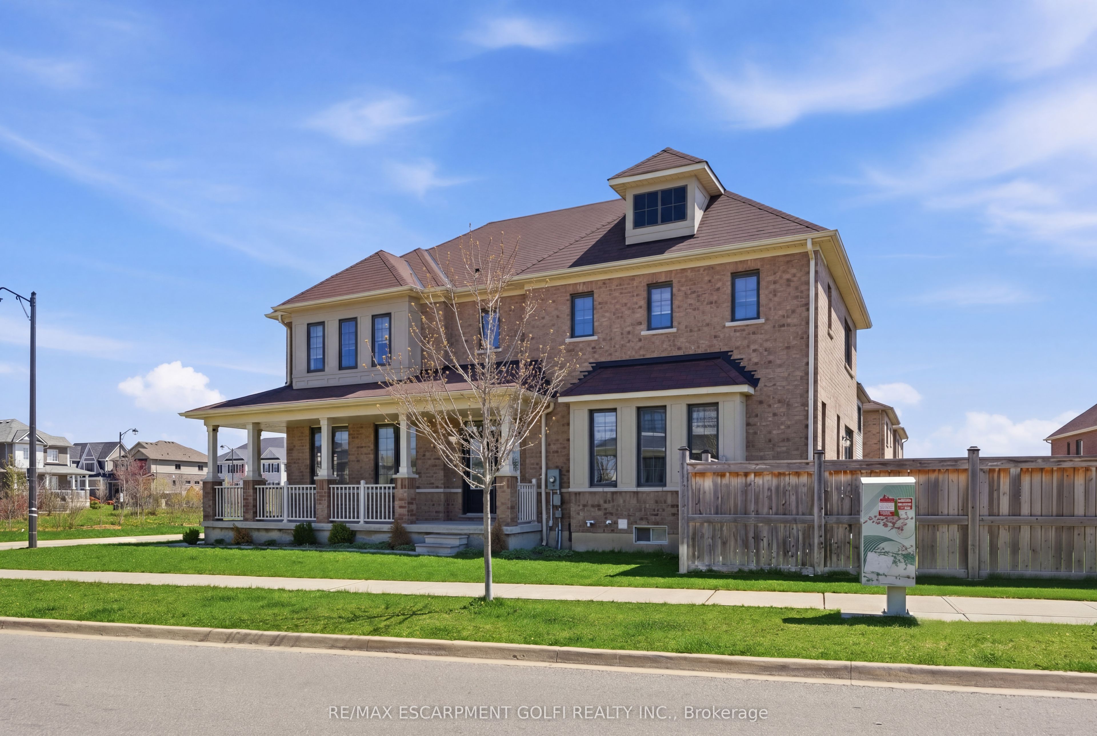 57 Thompson Road, Haldimand, ON N3W 0B7 photo 2