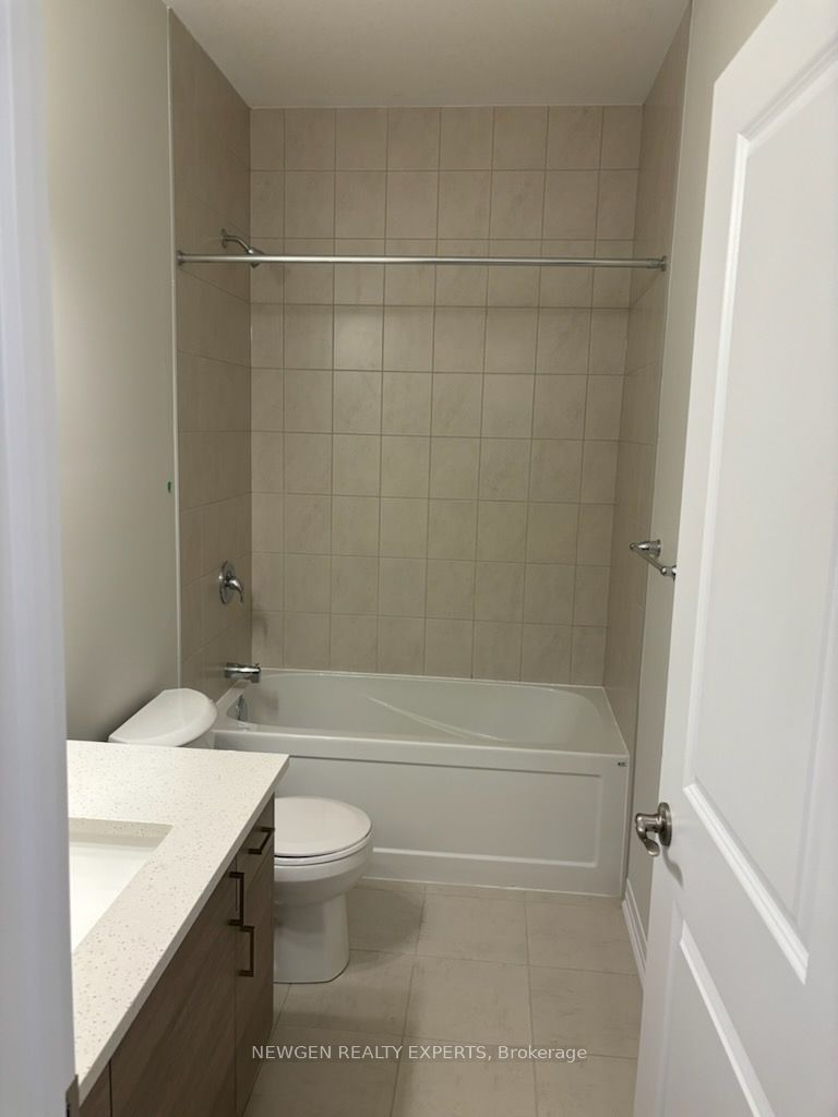 261 Woodbine Ave Avenue E018, Kitchener, ON N2R 0S7 photo 3