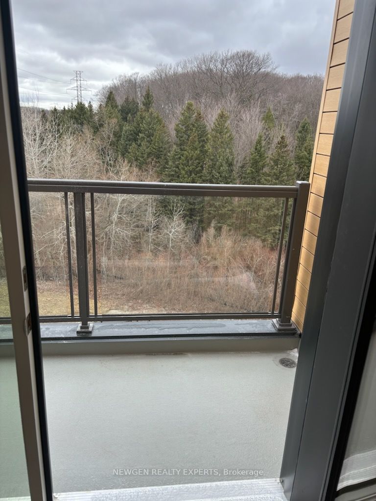 261 Woodbine Ave Avenue E018, Kitchener, ON N2R 0S7 photo 5
