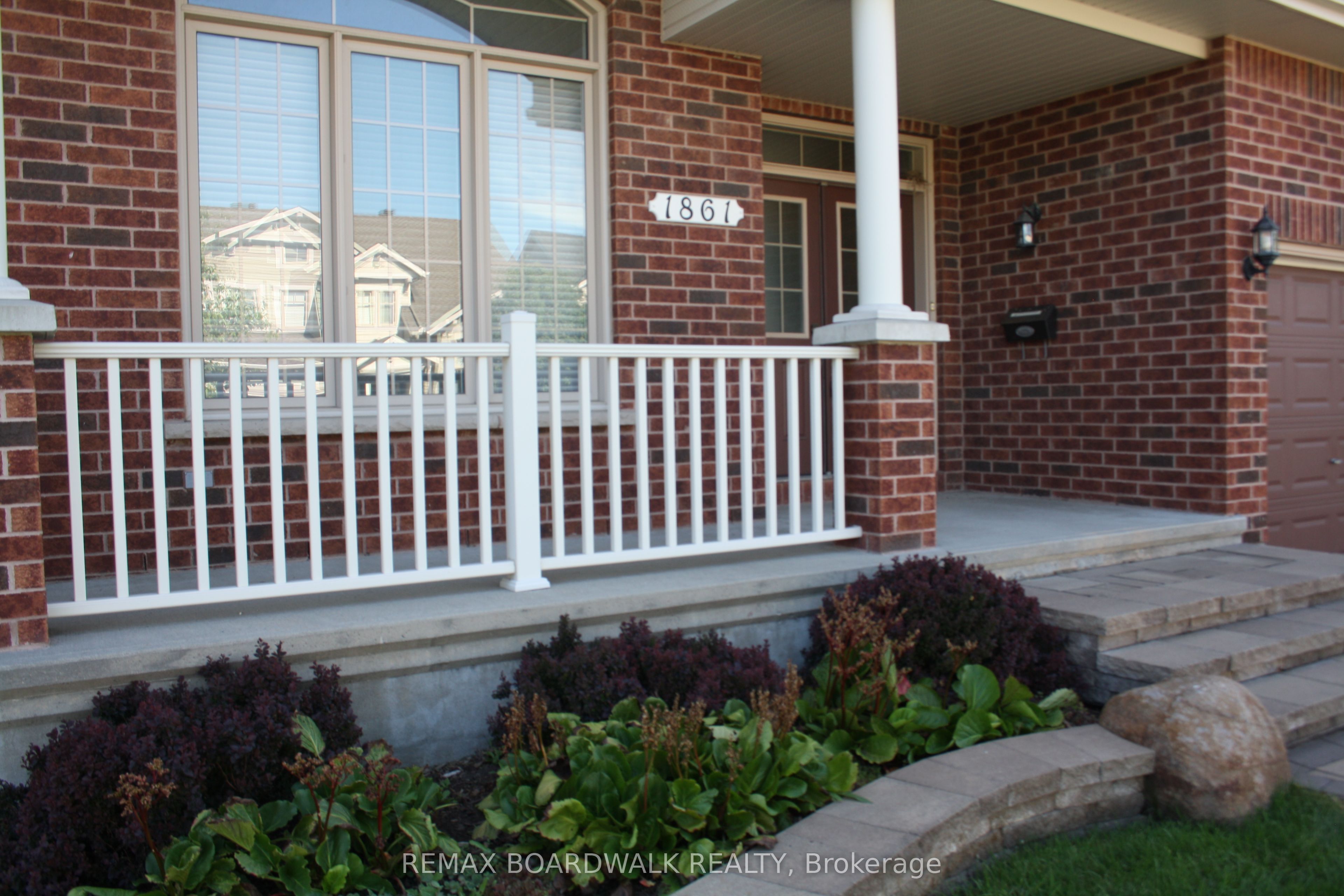 1861 Mickelberry Crescent, Orleans - Cumberland and Area, ON K4A 0P2 photo 2