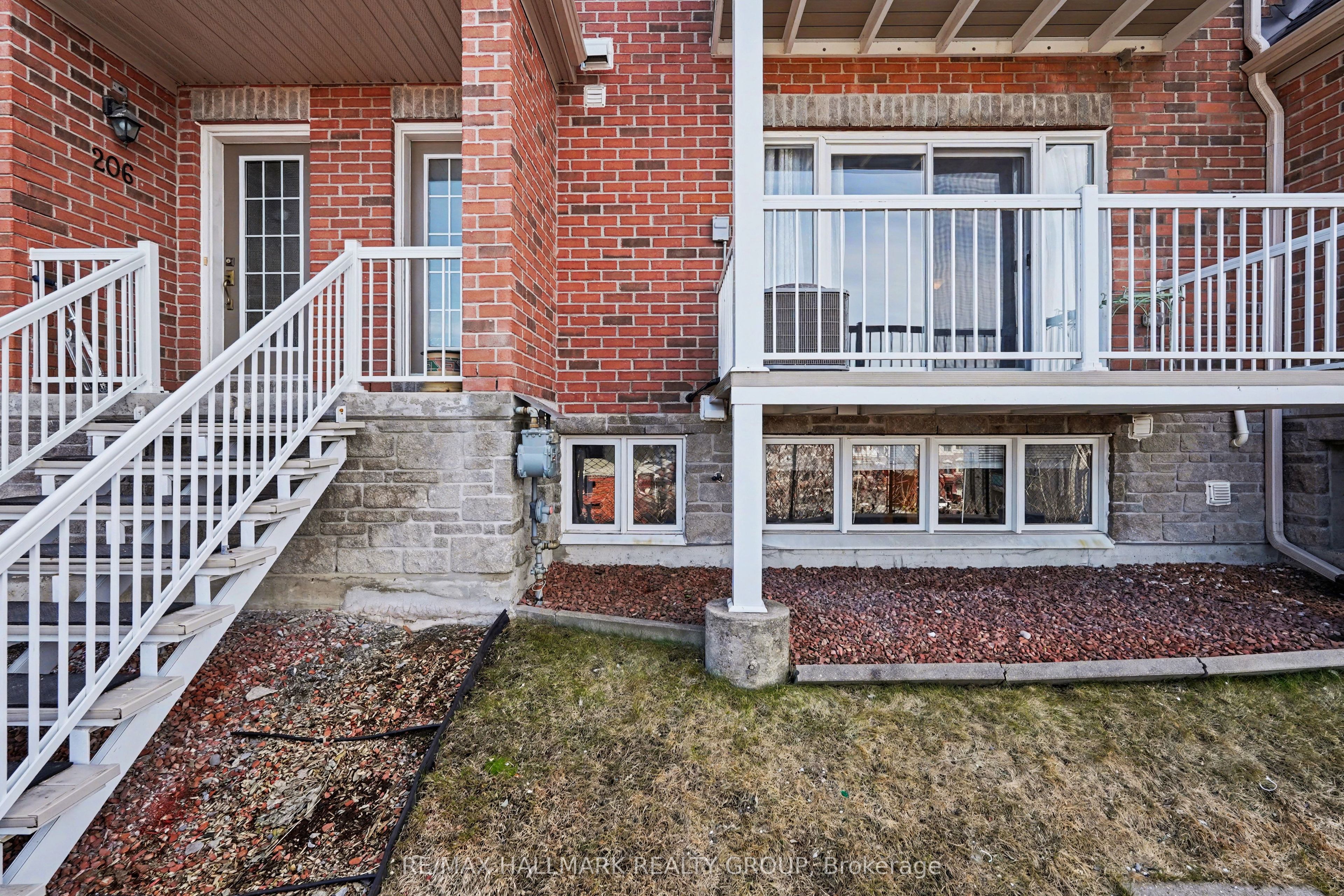 3275 St Joseph Boulevard 205, Orleans - Cumberland and Area, ON K1E 3Y3 photo 2