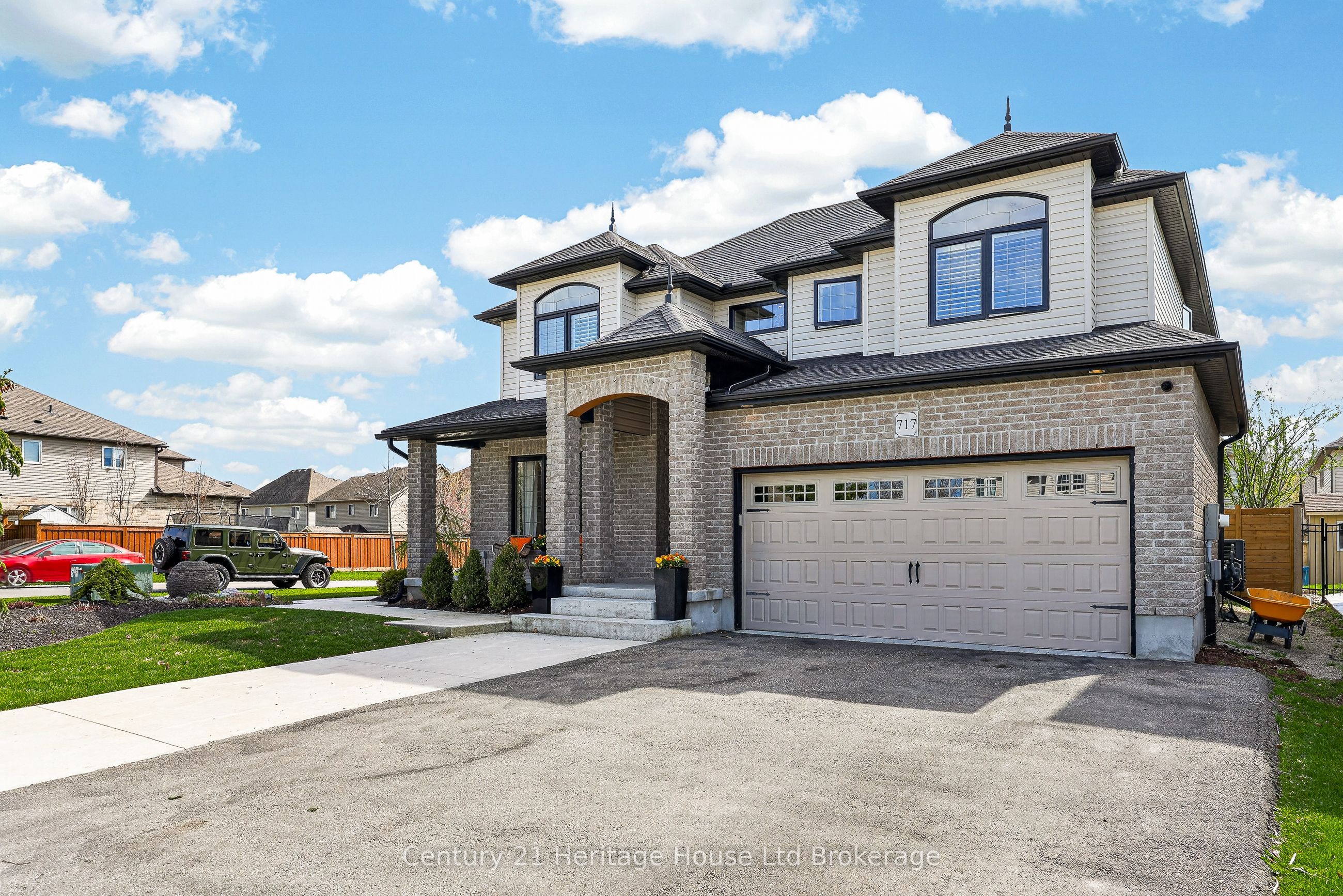 717 Normandy Drive, Woodstock, ON N4T 0C5 photo 3