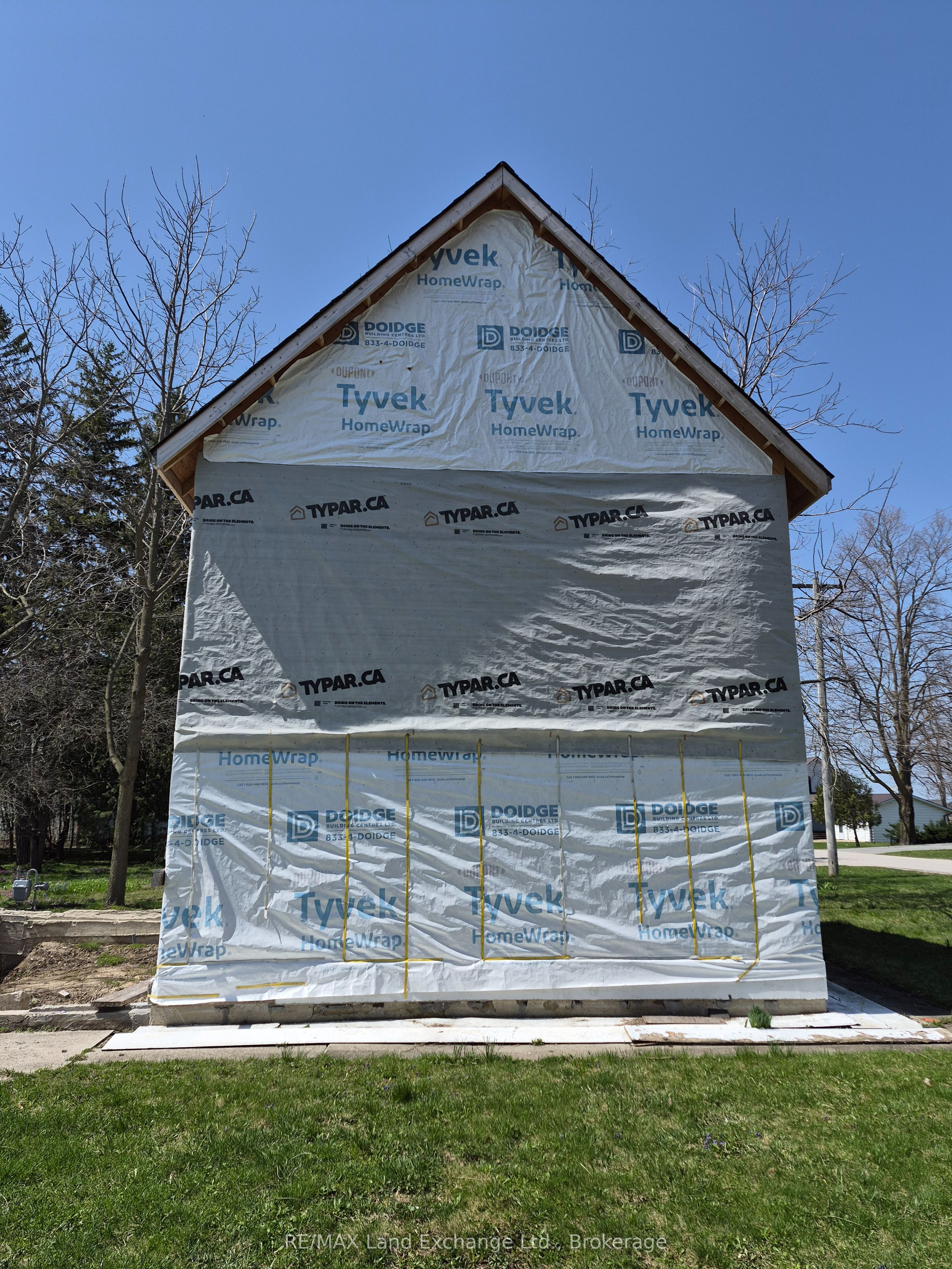6 Malcolm Street, Huron-Kinloss, ON N0G 2R0 photo 3