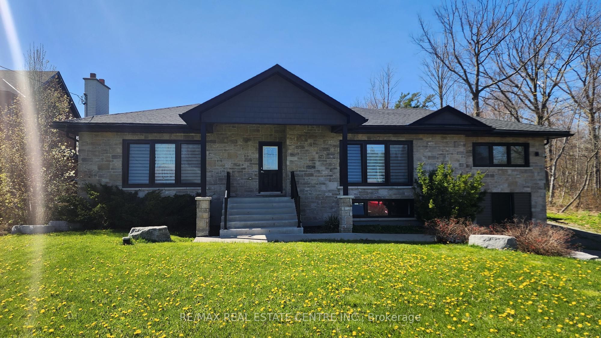 431 Second Road E, Hamilton, ON L8J 2X9
