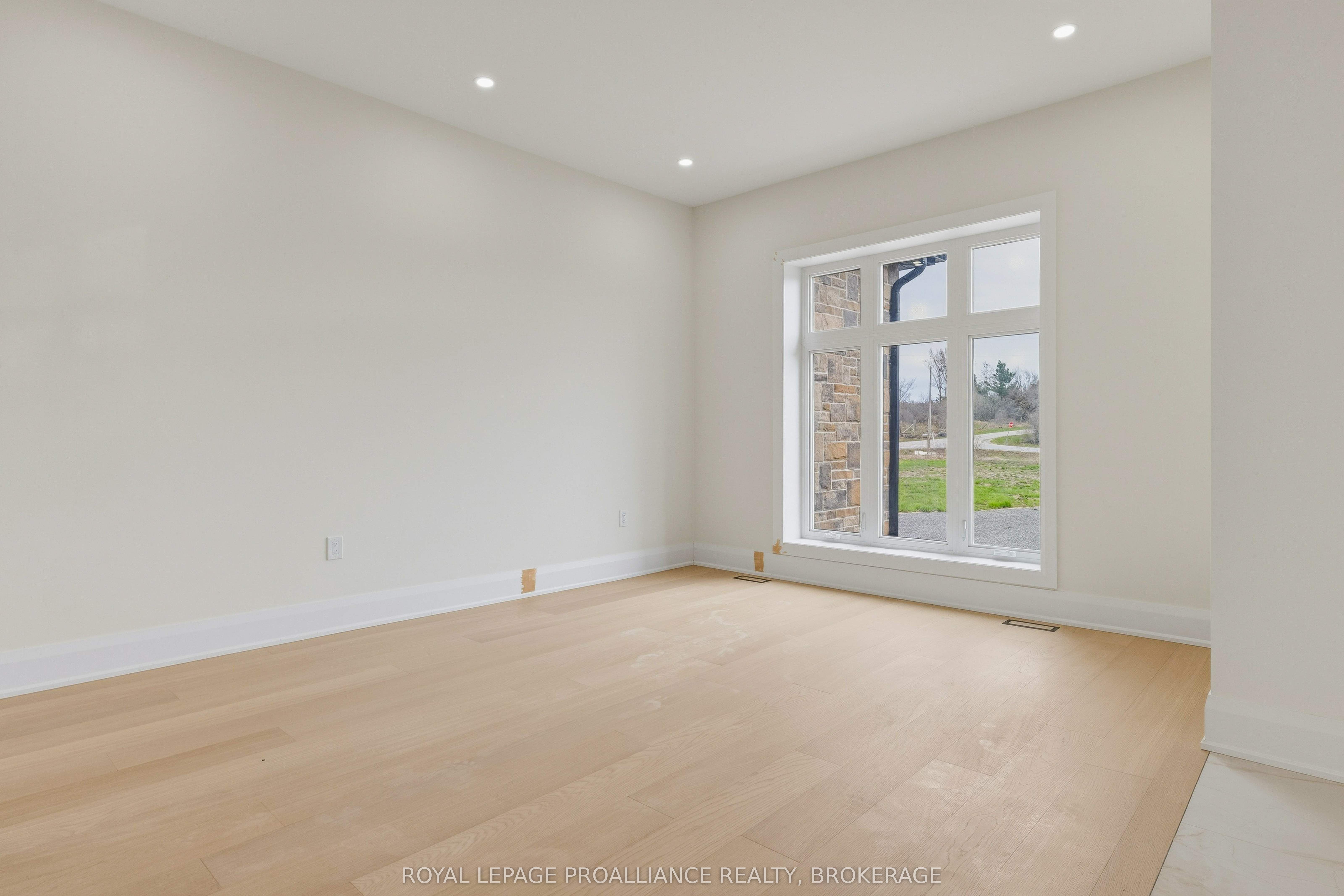 138 Hineman Street, Kingston, ON K7L 0G2 photo 2