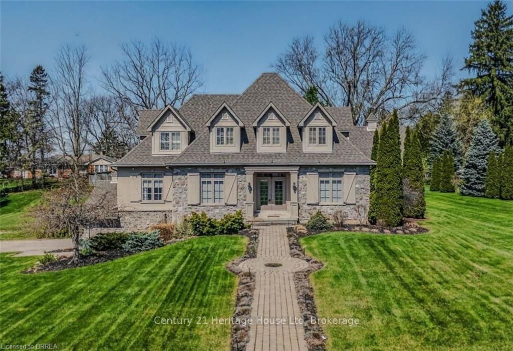 9 Rue Chateaux Terrace, Brantford, ON N3T 6N7