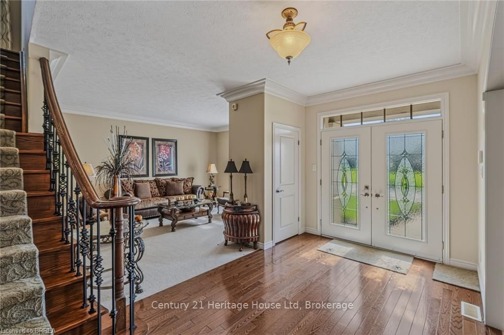 9 Rue Chateaux Terrace, Brantford, ON N3T 6N7 photo 4