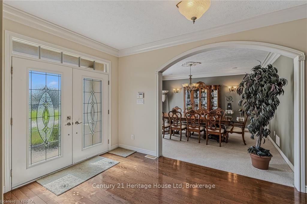 9 Rue Chateaux Terrace, Brantford, ON N3T 6N7 photo 5