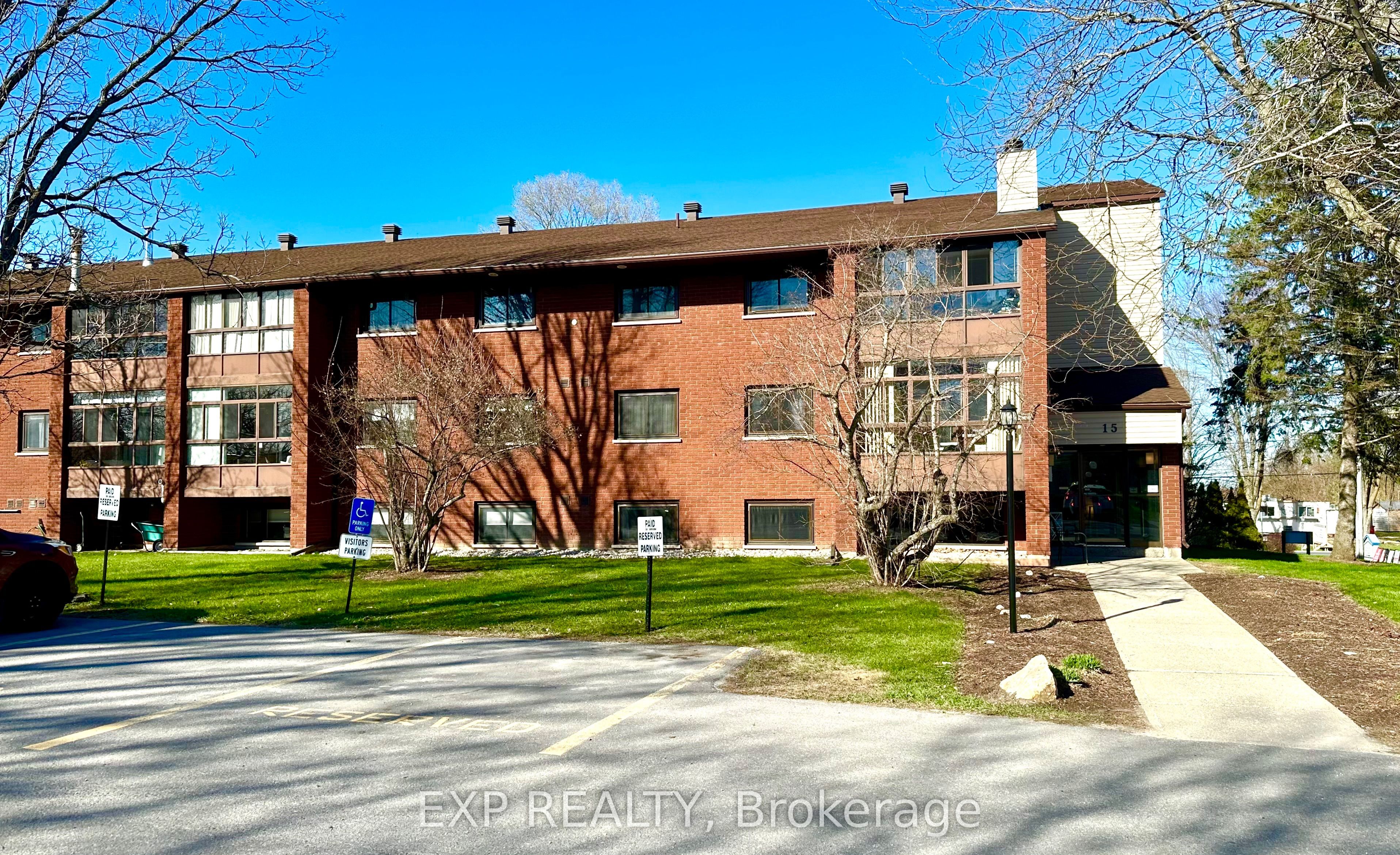 15 Findlay Avenue 208, Carleton Place, ON K7C 4A2 photo 2