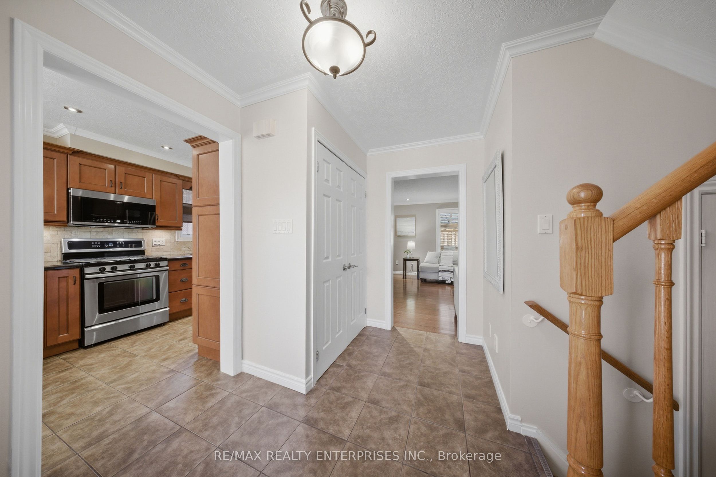 23 Cowan Boulevard, Cambridge, ON N1T 1E5 photo 5