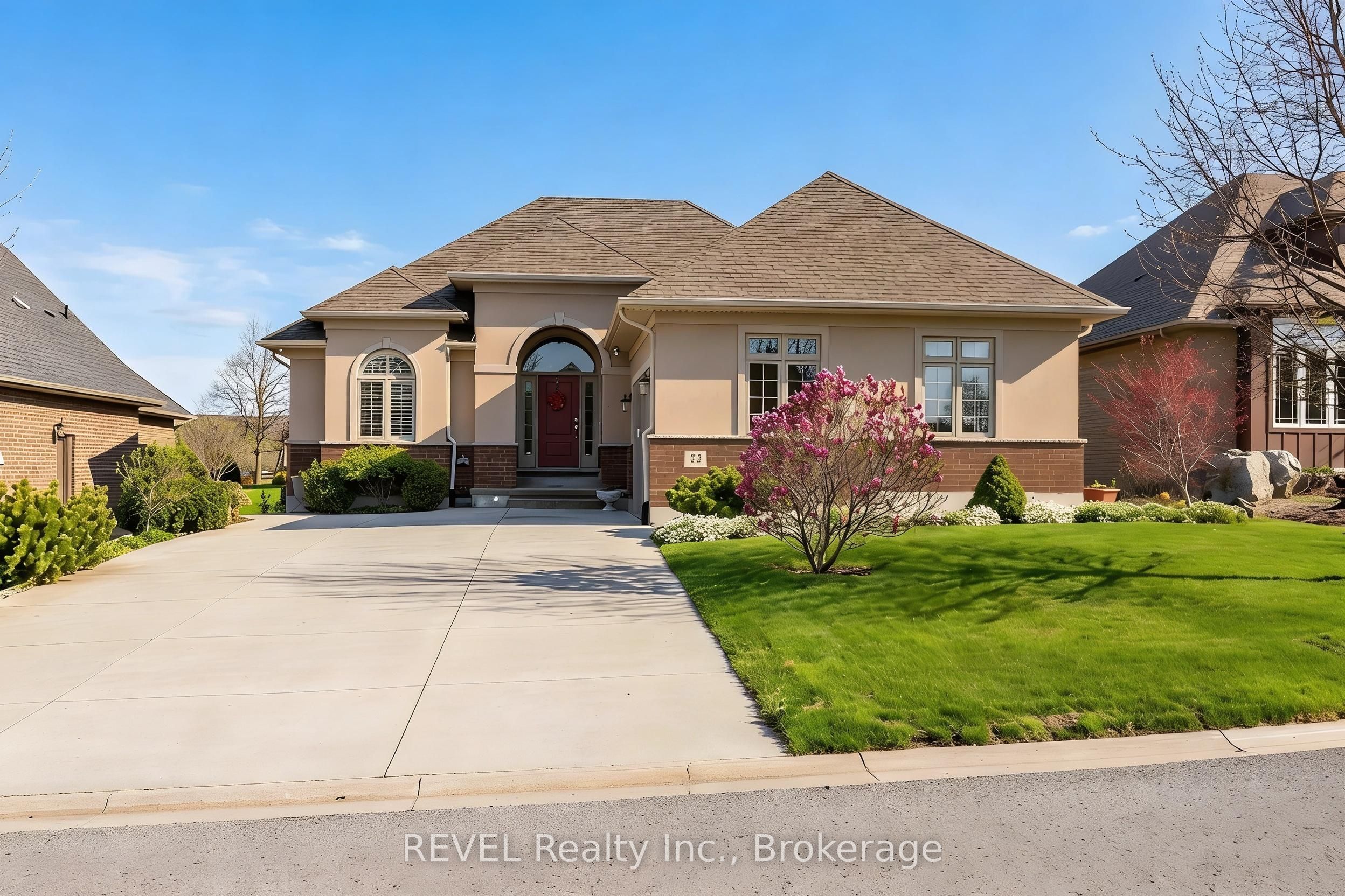 32 Magnolia Lane, Welland, ON L3B 6H9 photo 3