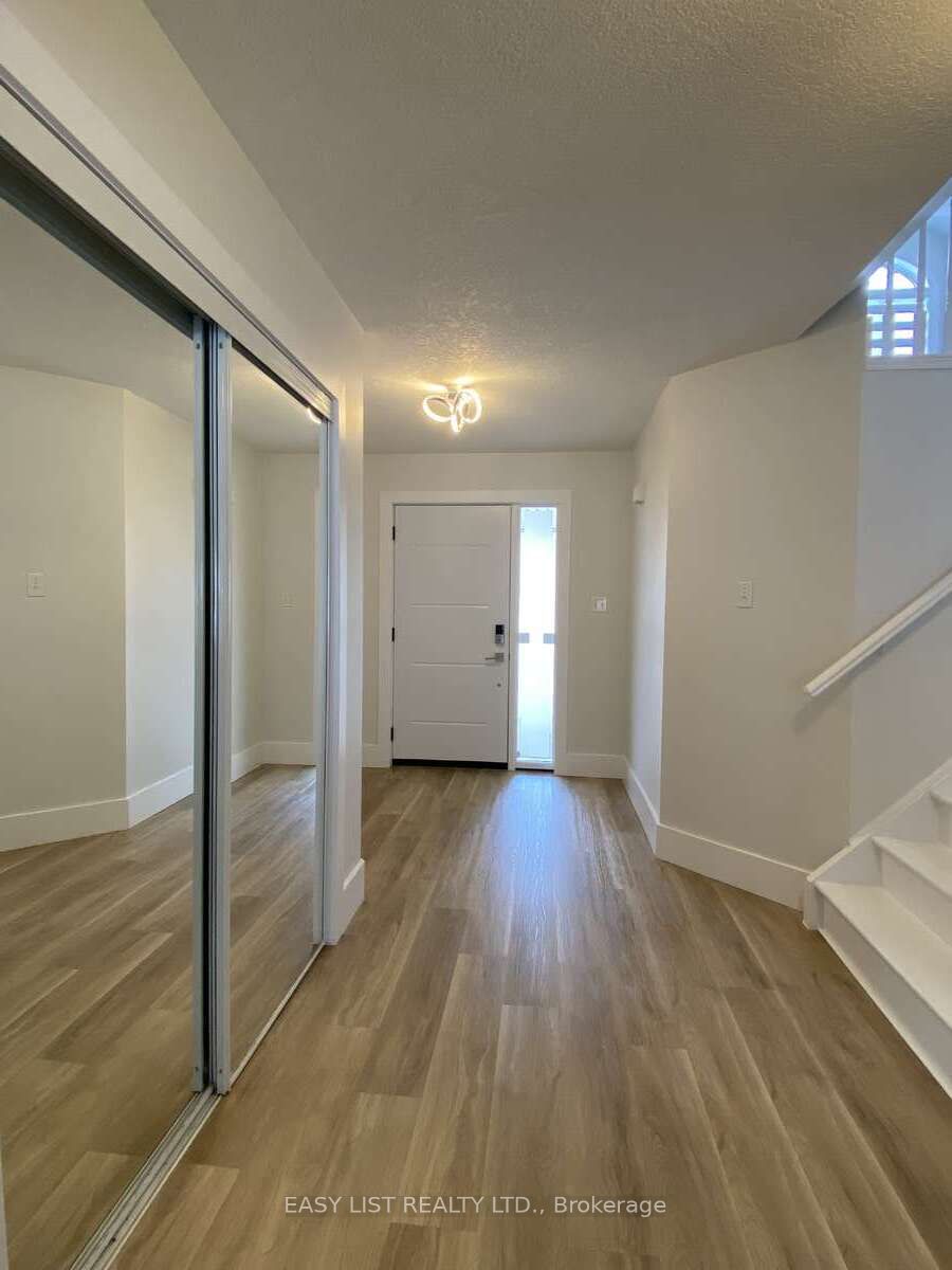 125 Steepleridge Street, Kitchener, ON N2P 2W2 photo 3