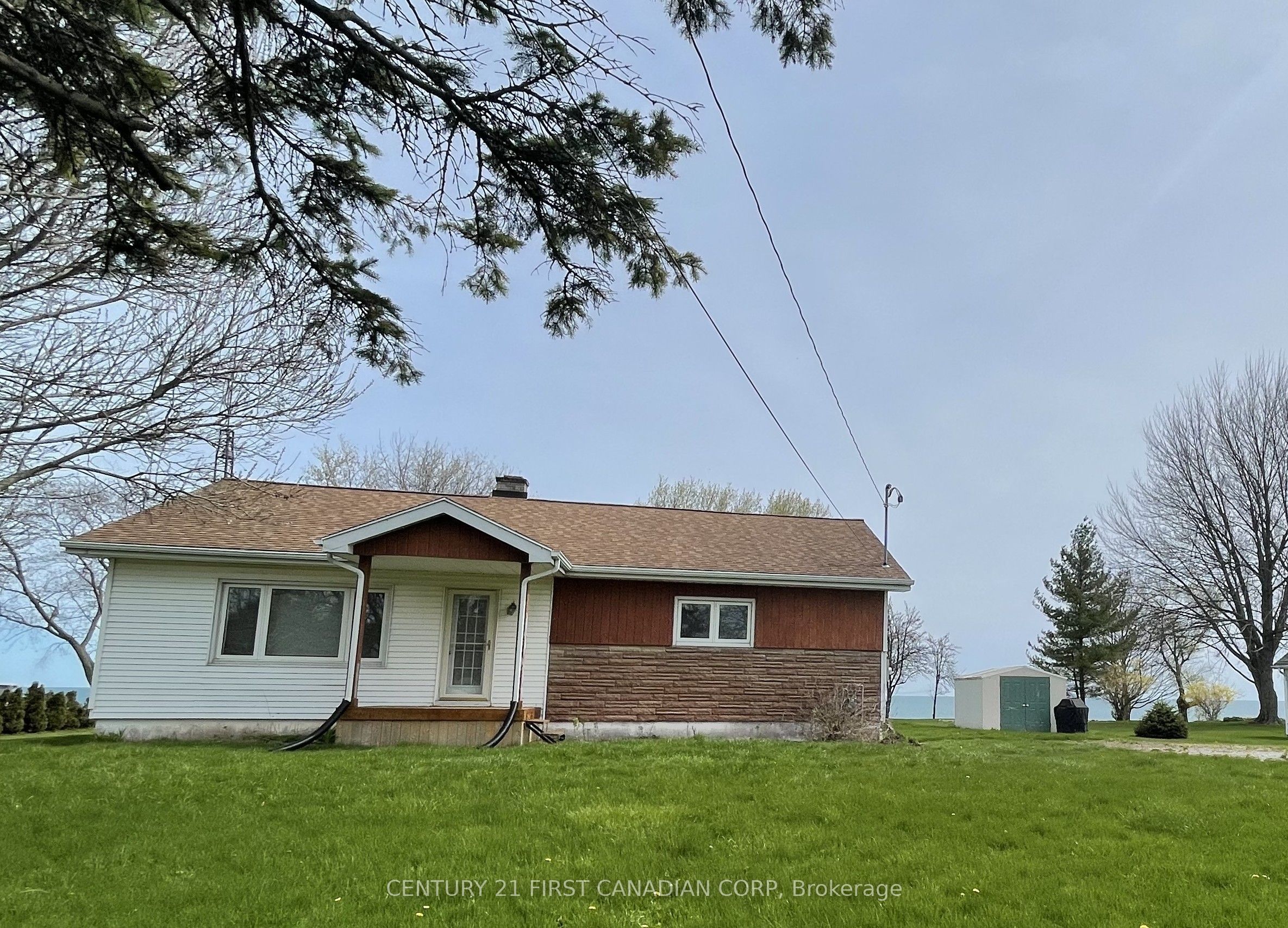 4578 Talbot Trail, Chatham-Kent, ON N0P 2A0 photo 2