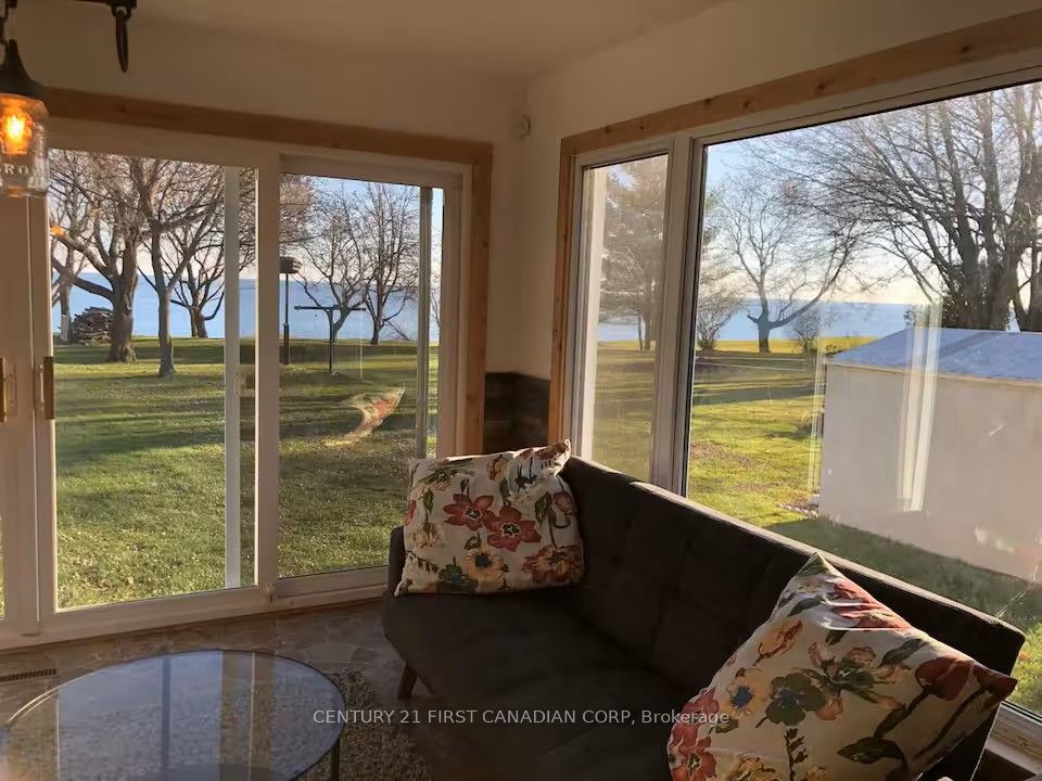 4578 Talbot Trail, Chatham-Kent, ON N0P 2A0 photo 5