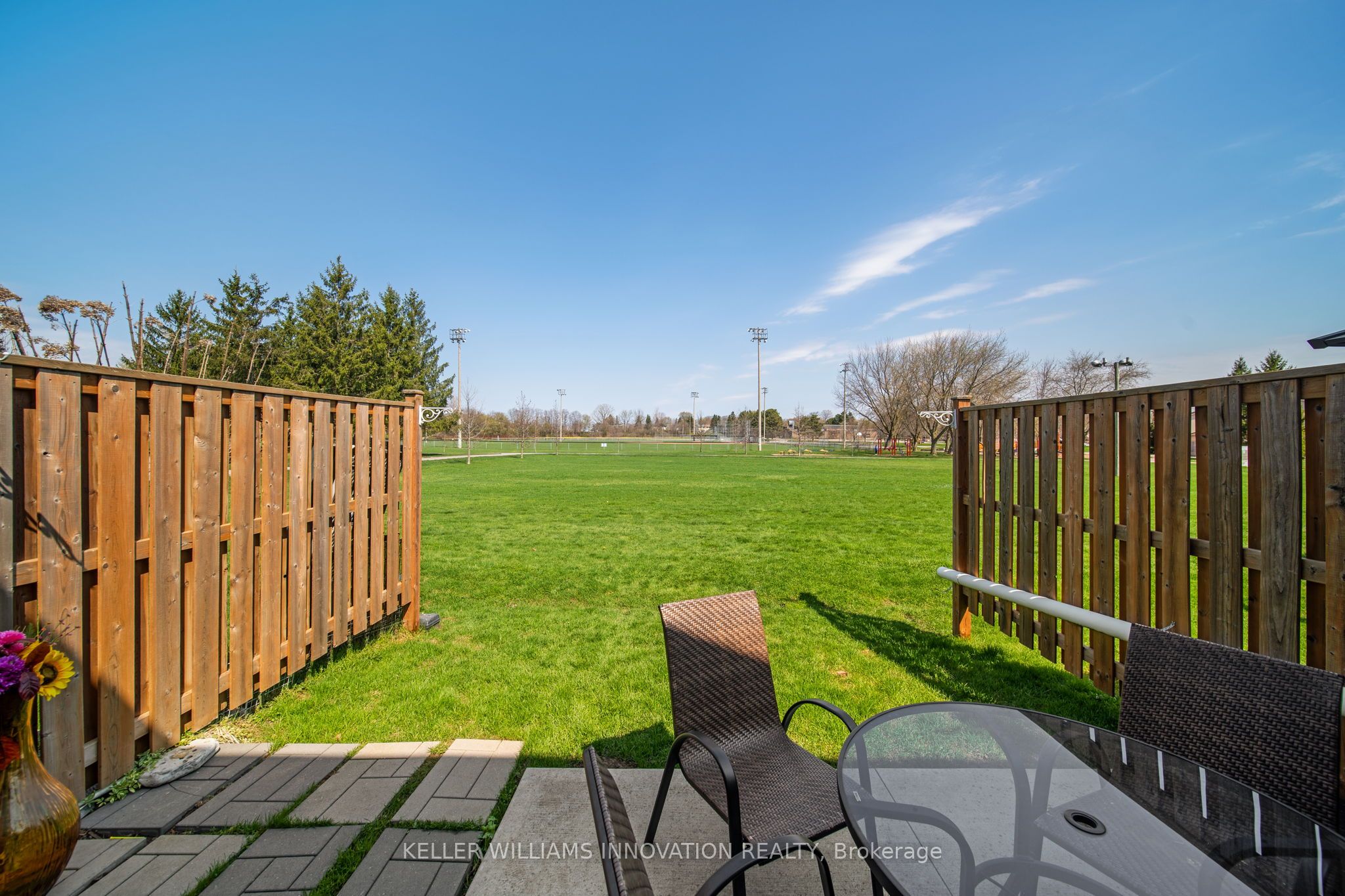 160 Rittenhouse Road 20, Kitchener, ON N2E 3G6 photo 2
