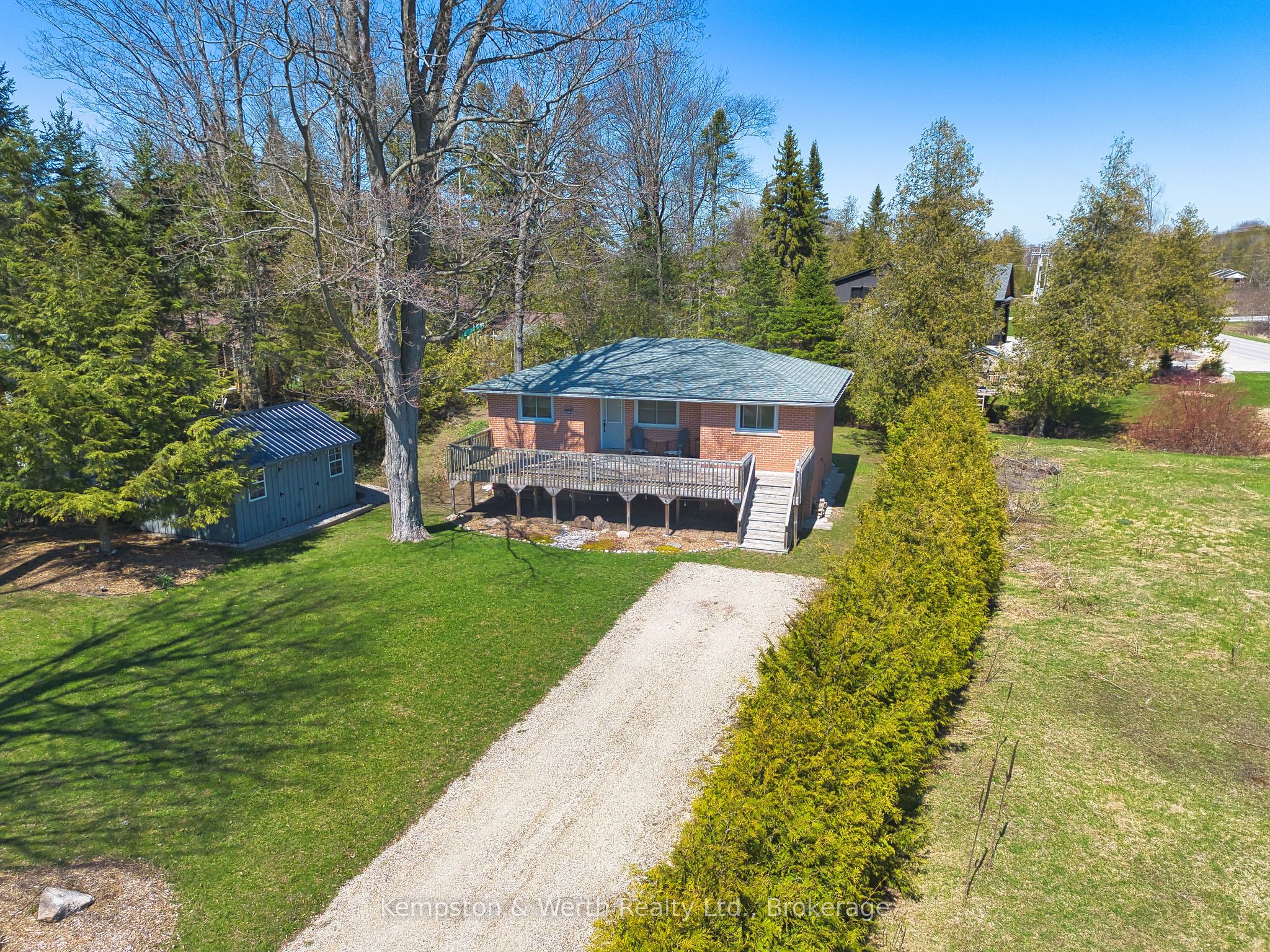 122 Hemlock Street, Huron-Kinloss, ON N2Z 2X3