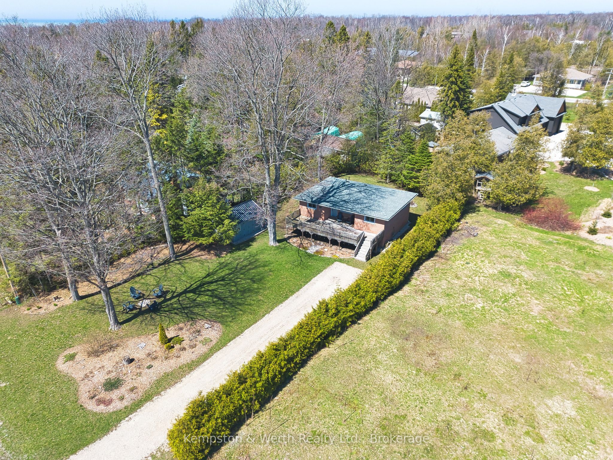 122 Hemlock Street, Huron-Kinloss, ON N2Z 2X3 photo 3