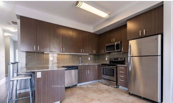62 Balsam Street T101, Waterloo, ON N2L 3H2 photo 2