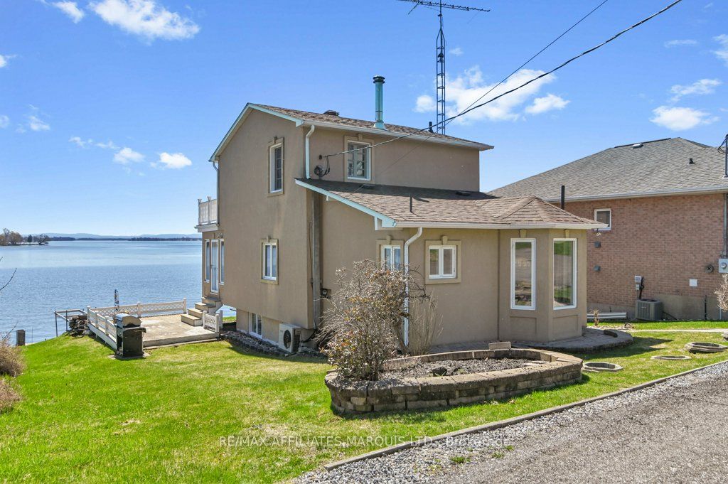 19564 County Rd 2 Road, South Glengarry, ON K0C 2E0