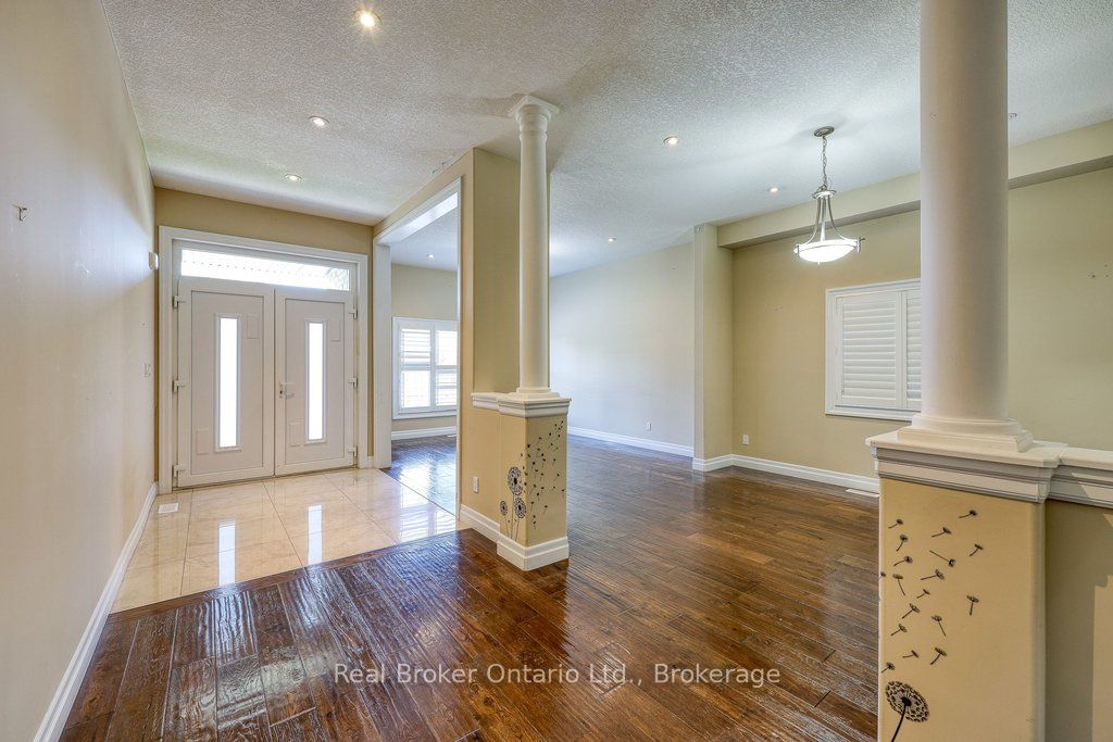 804 Normandy Drive, Woodstock, ON N4T 0E6 photo 4