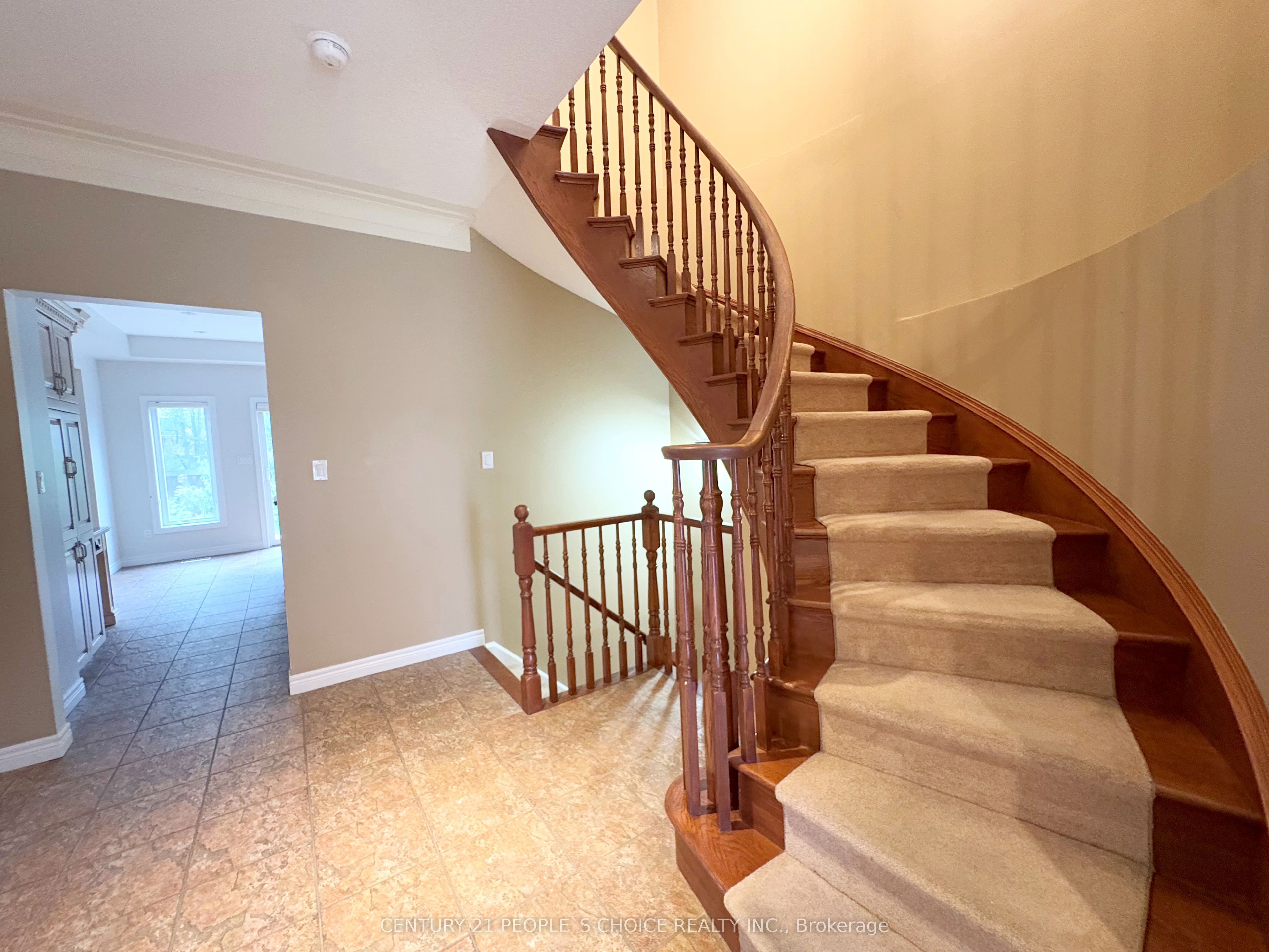 8 Sunbeam Drive, Hamilton, ON L9B 2X9 photo 4