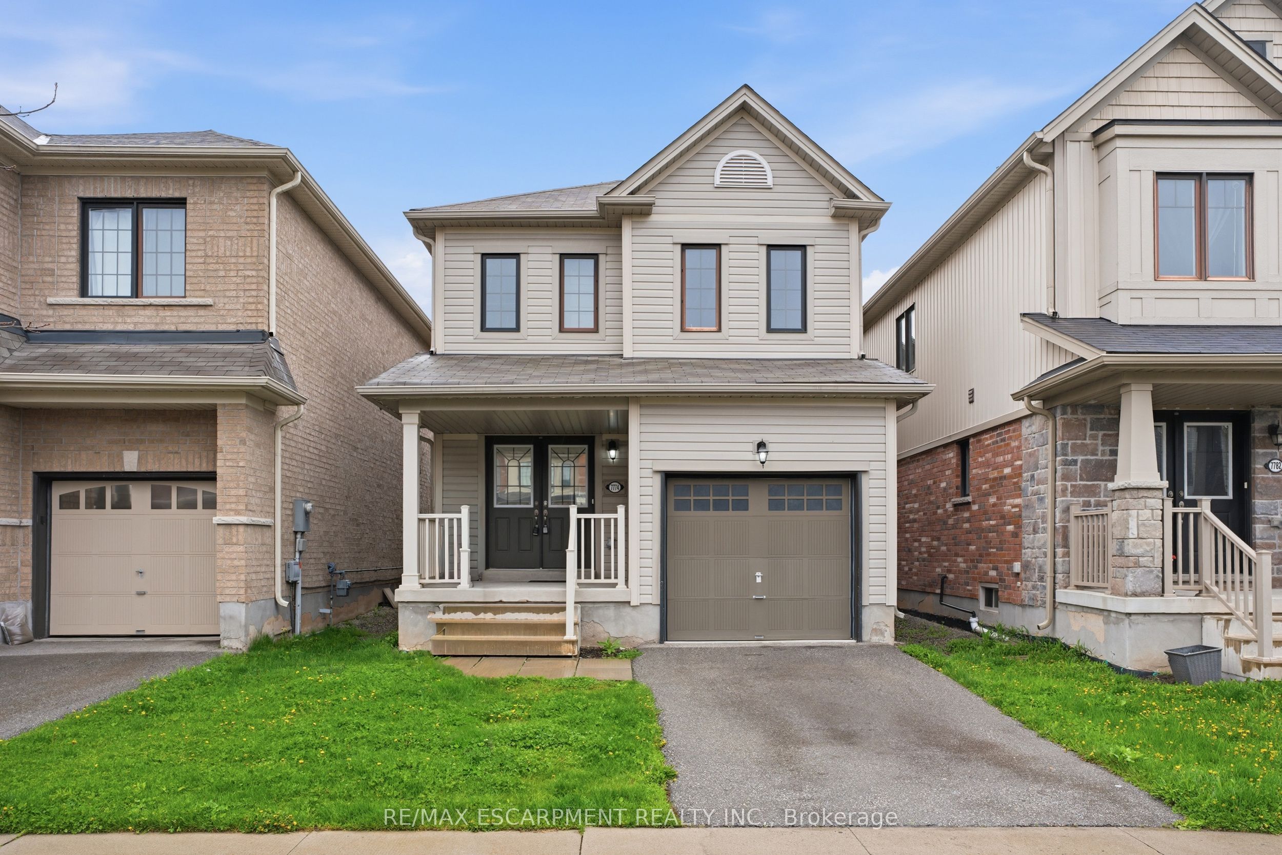 7774 Buckeye Crescent, Niagara Falls, ON L2H 0P2