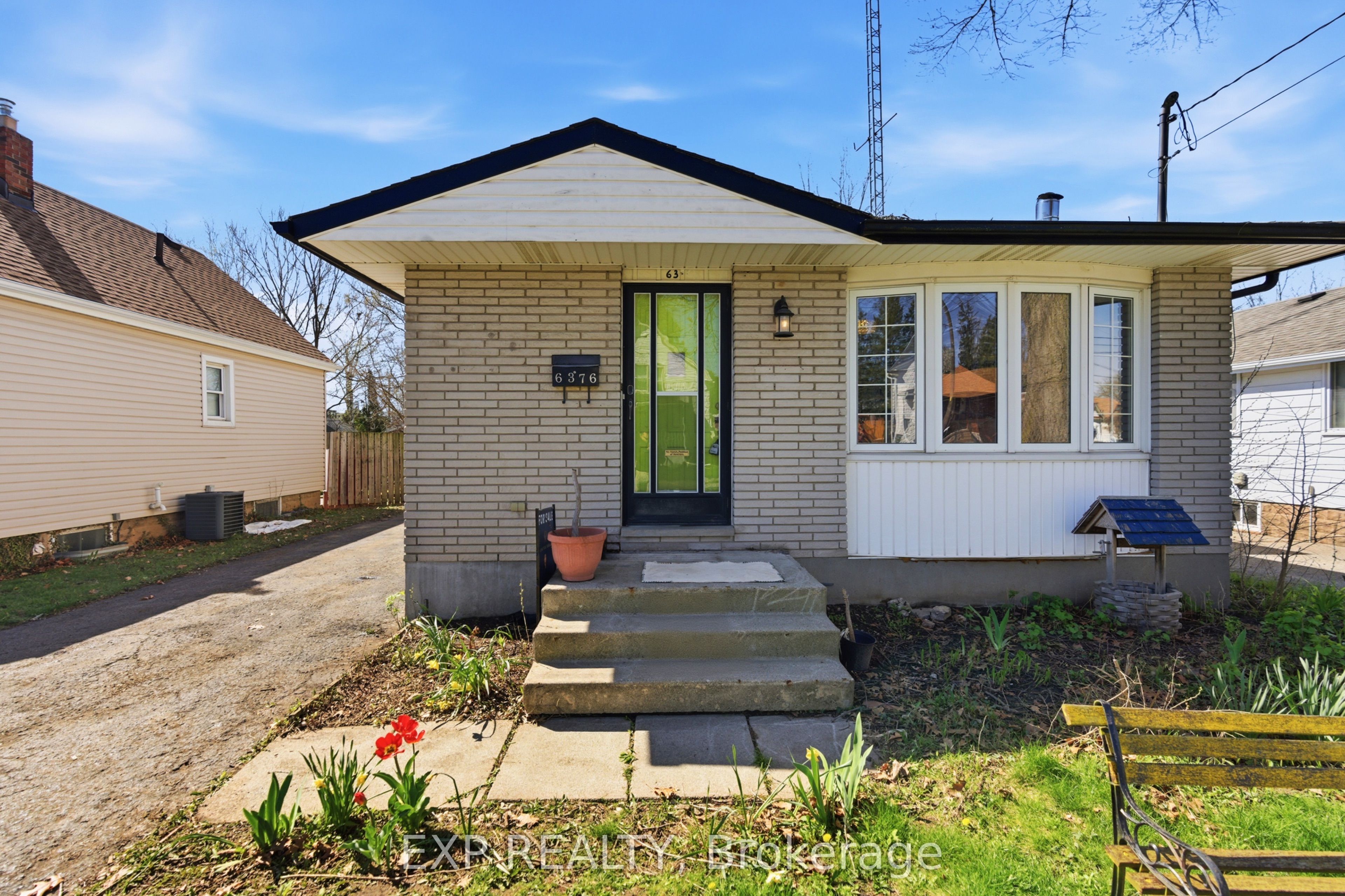 6376 Ash Street, Niagara Falls, ON L2G 2H5 photo 2