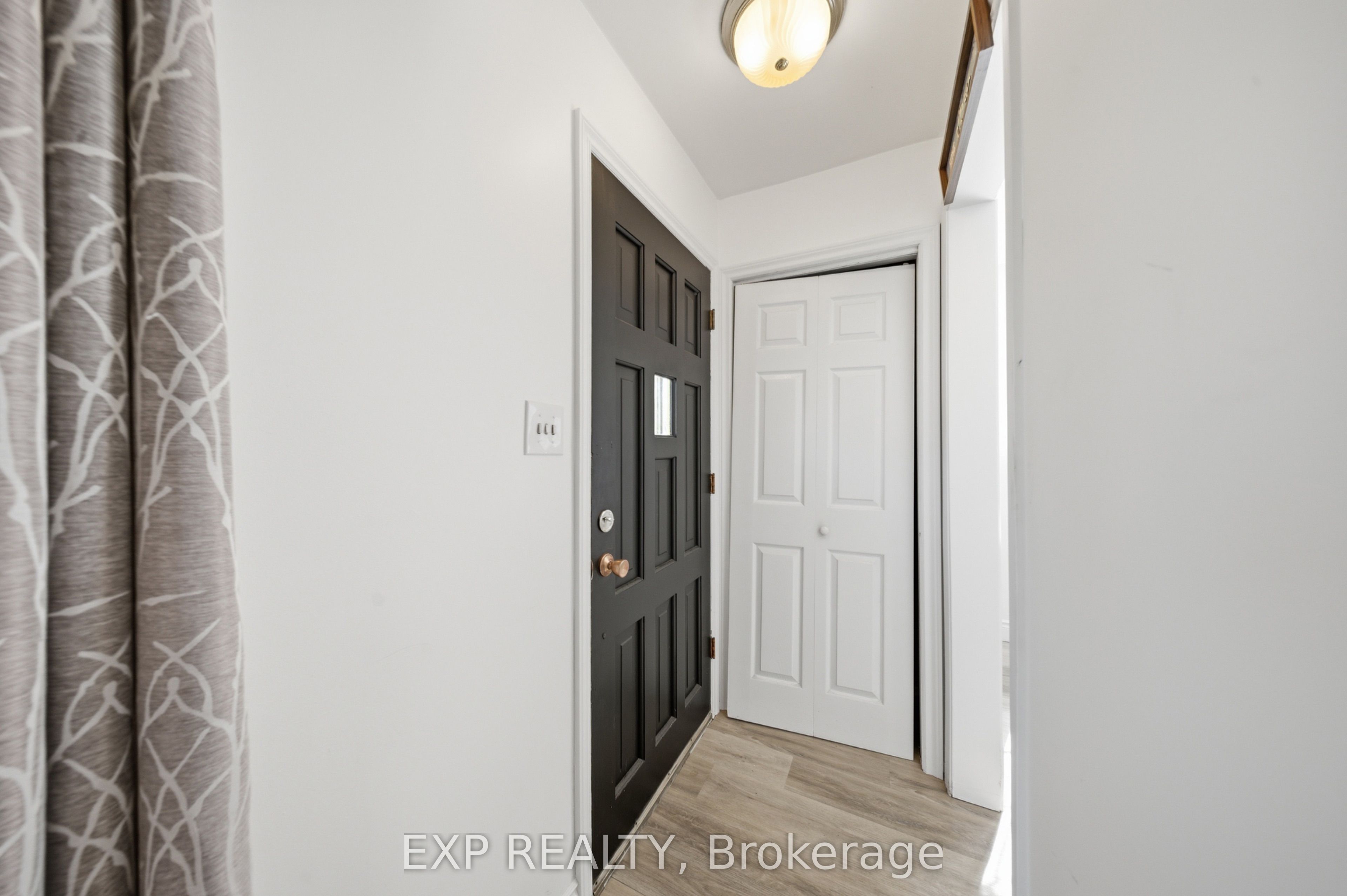 6376 Ash Street, Niagara Falls, ON L2G 2H5 photo 3