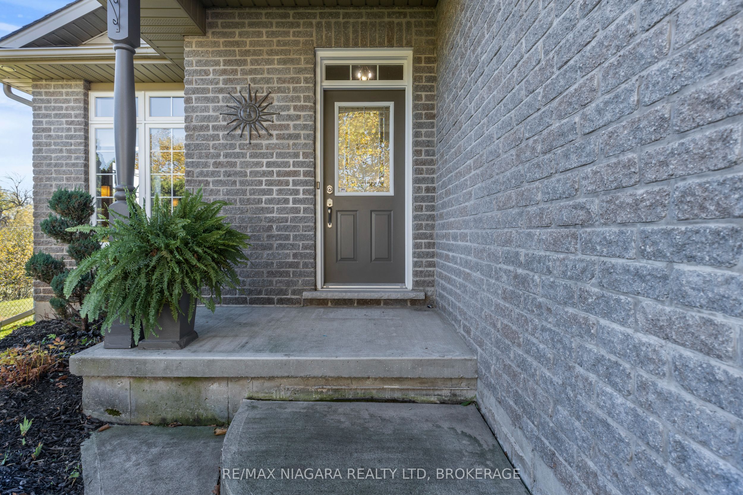3579 Carver Street, Fort Erie, ON L0S 1S0 photo 4