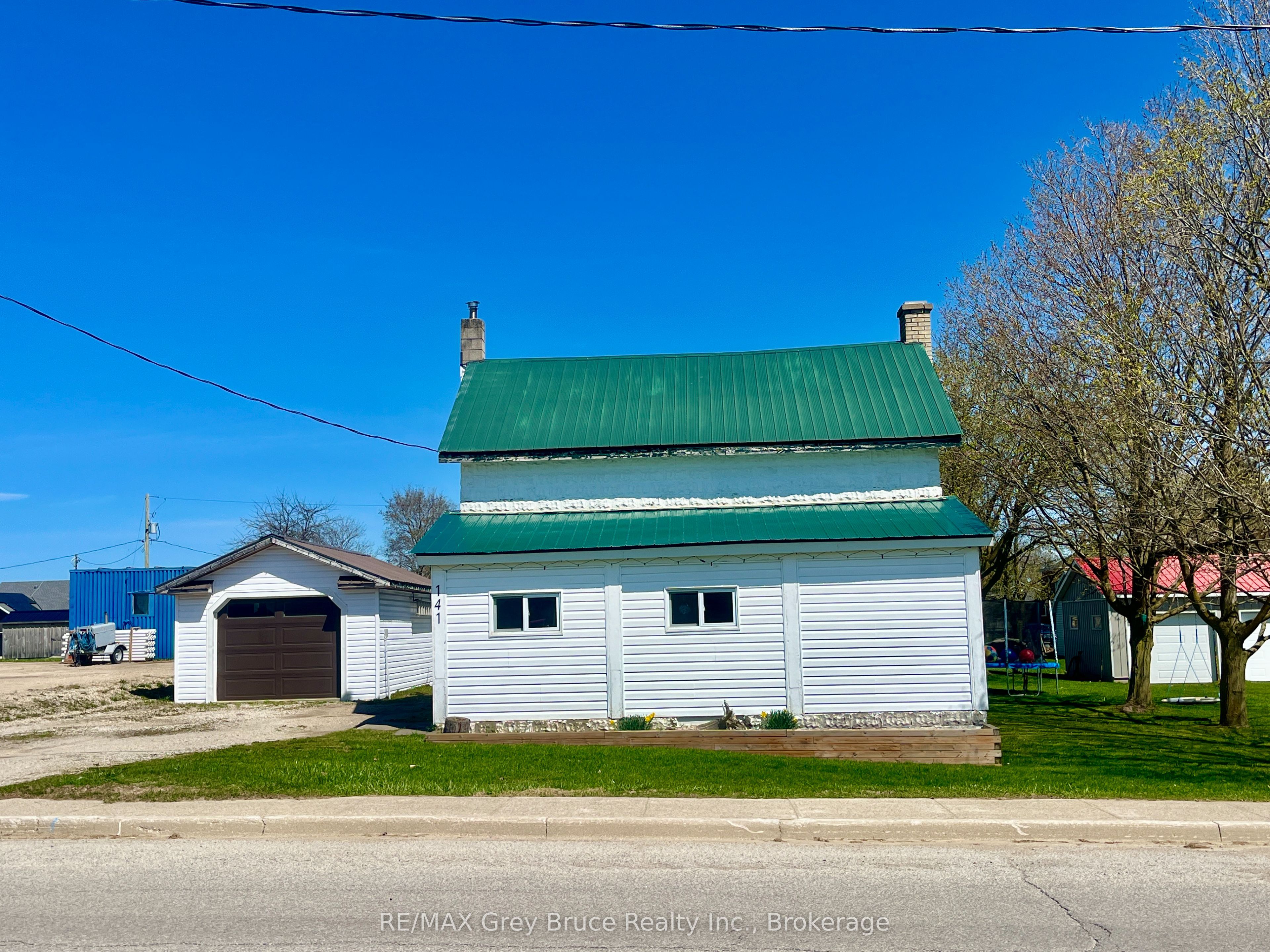 141 Yonge Street N, Arran-Elderslie, ON N0H 2N0 photo 3
