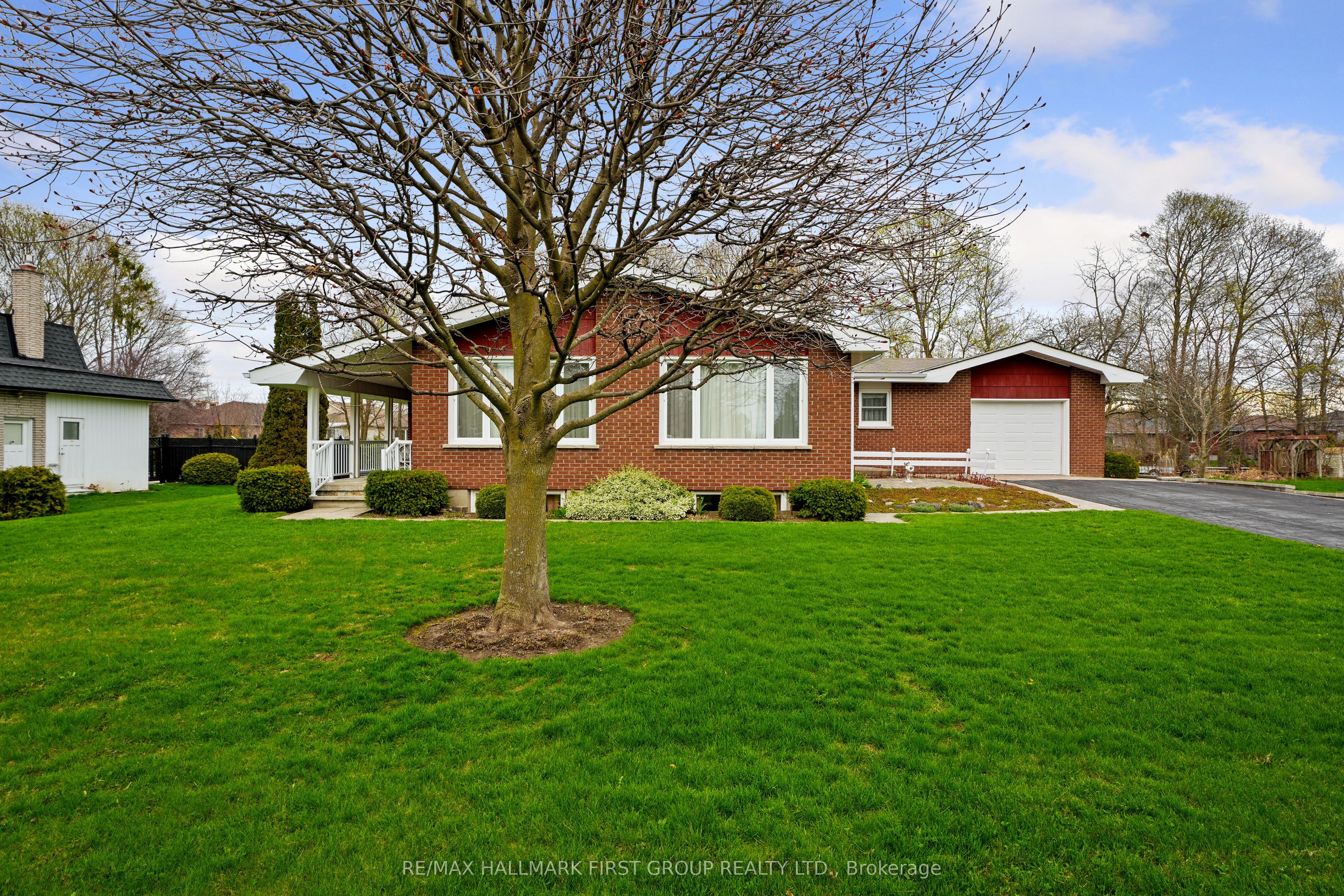 12 Maplewood Boulevard, Cobourg, ON K9A 4J3 photo 2