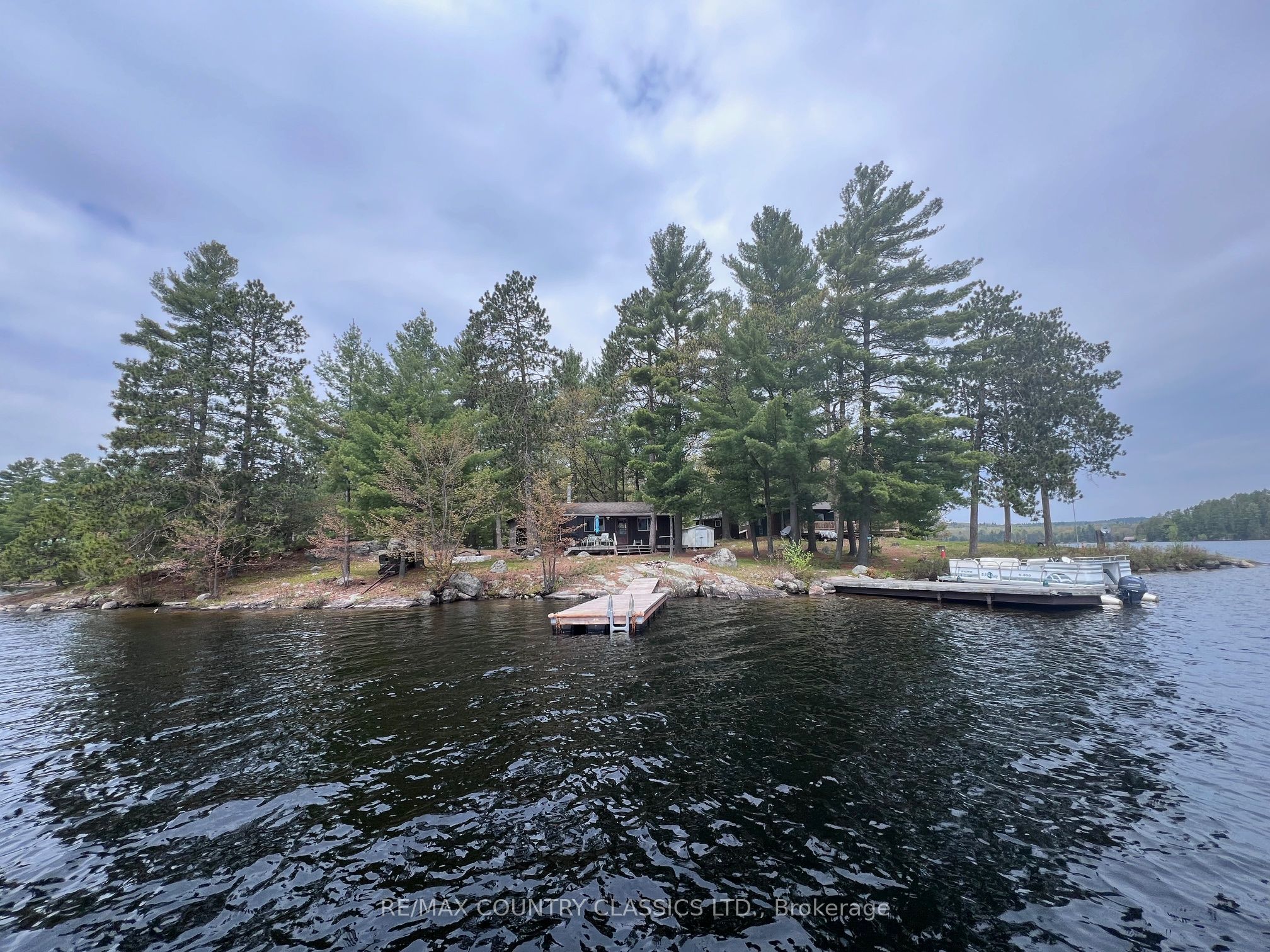 910 Weslemkoon Lake, Addington Highlands, ON K0L 2M0