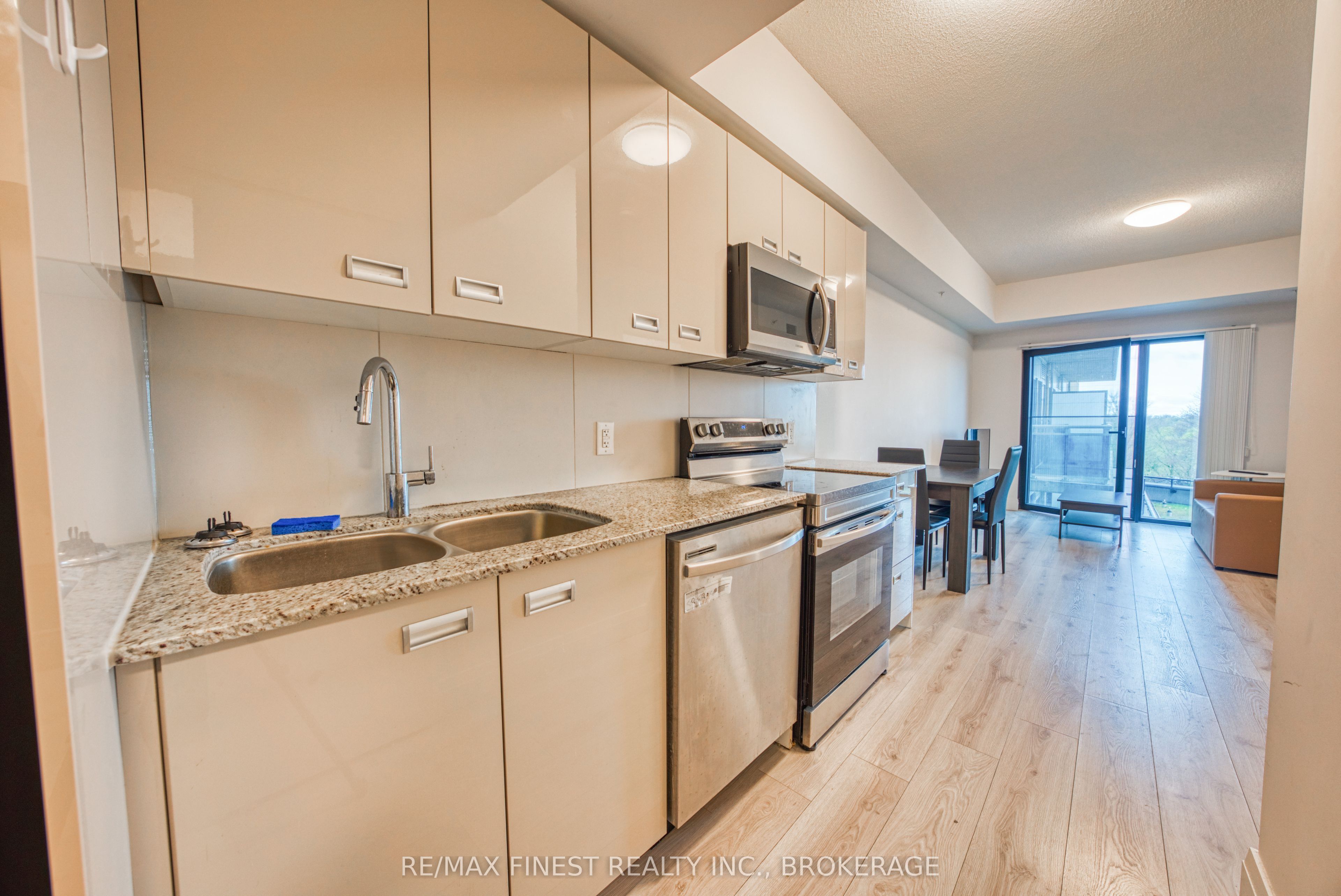 652 Princess Street 622, Kingston, ON K7L 1E5 photo 4