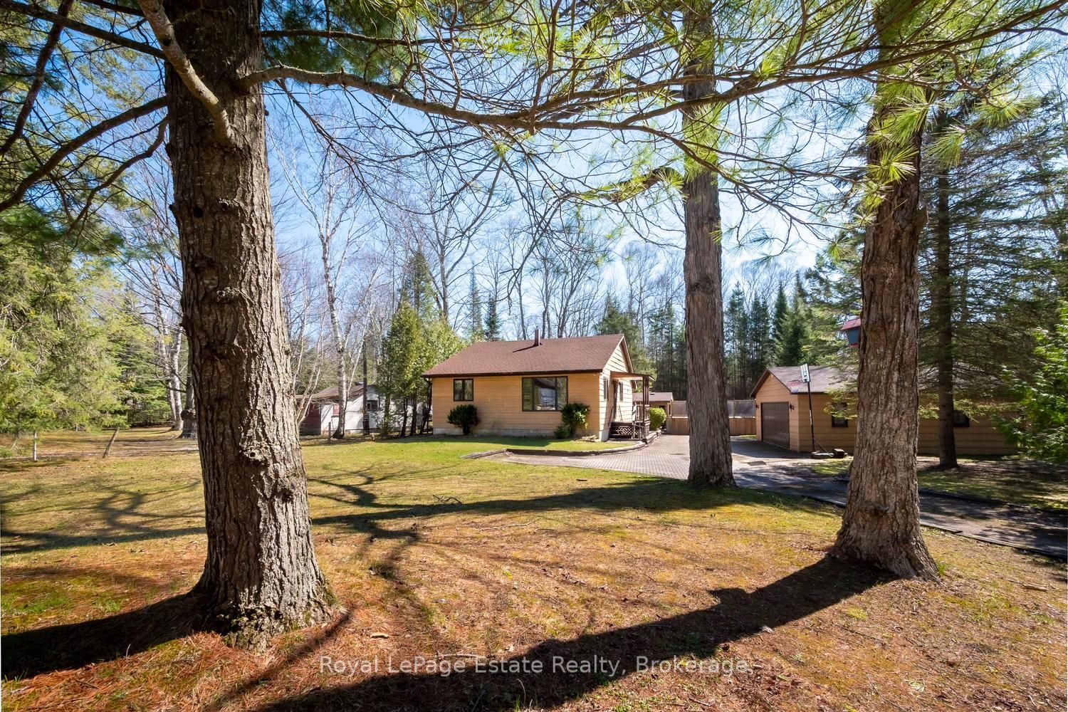 1207 Sauble Falls Road, South Bruce Peninsula, ON N0H 2G0