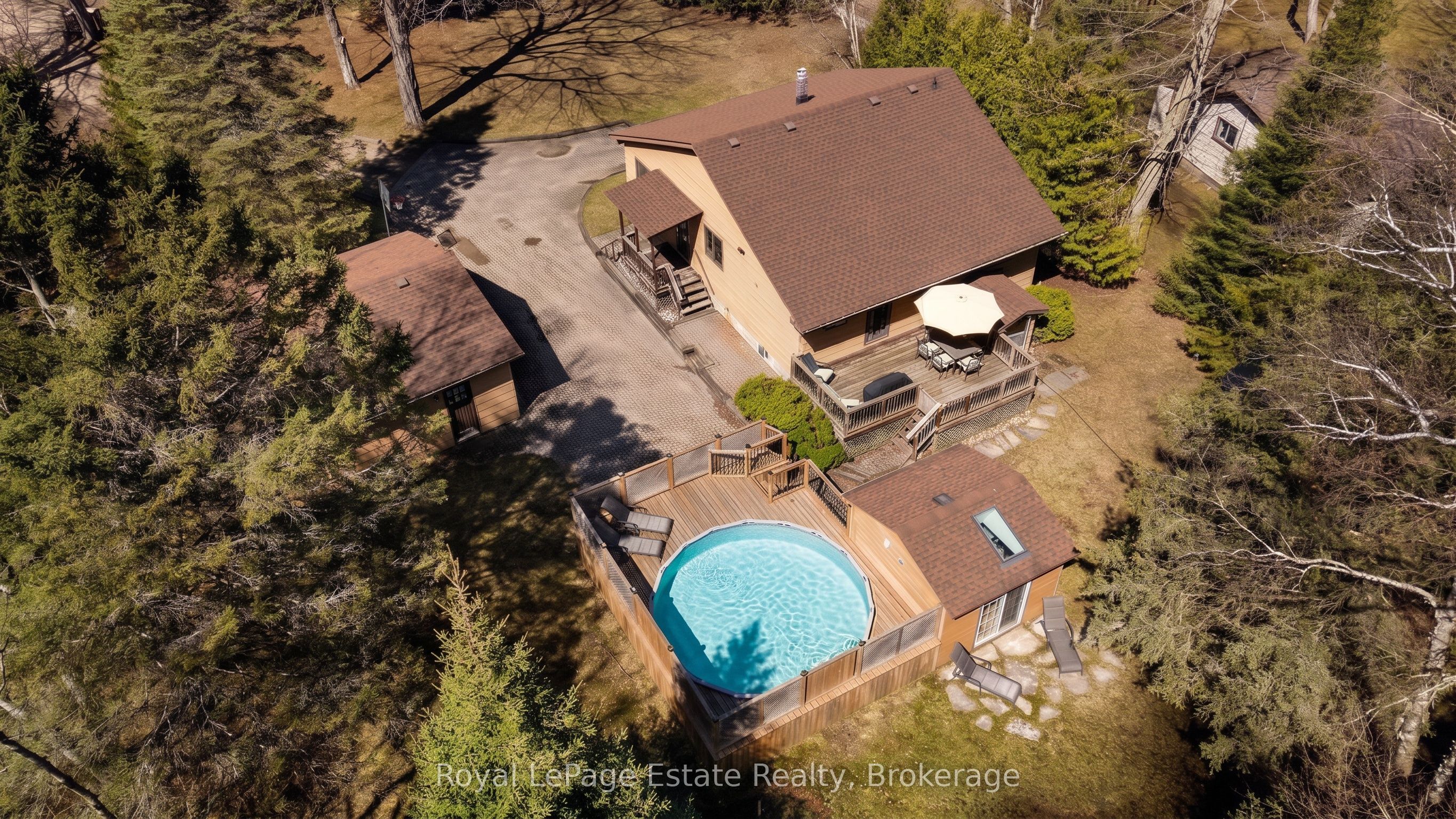 1207 Sauble Falls Road, South Bruce Peninsula, ON N0H 2G0 photo 4