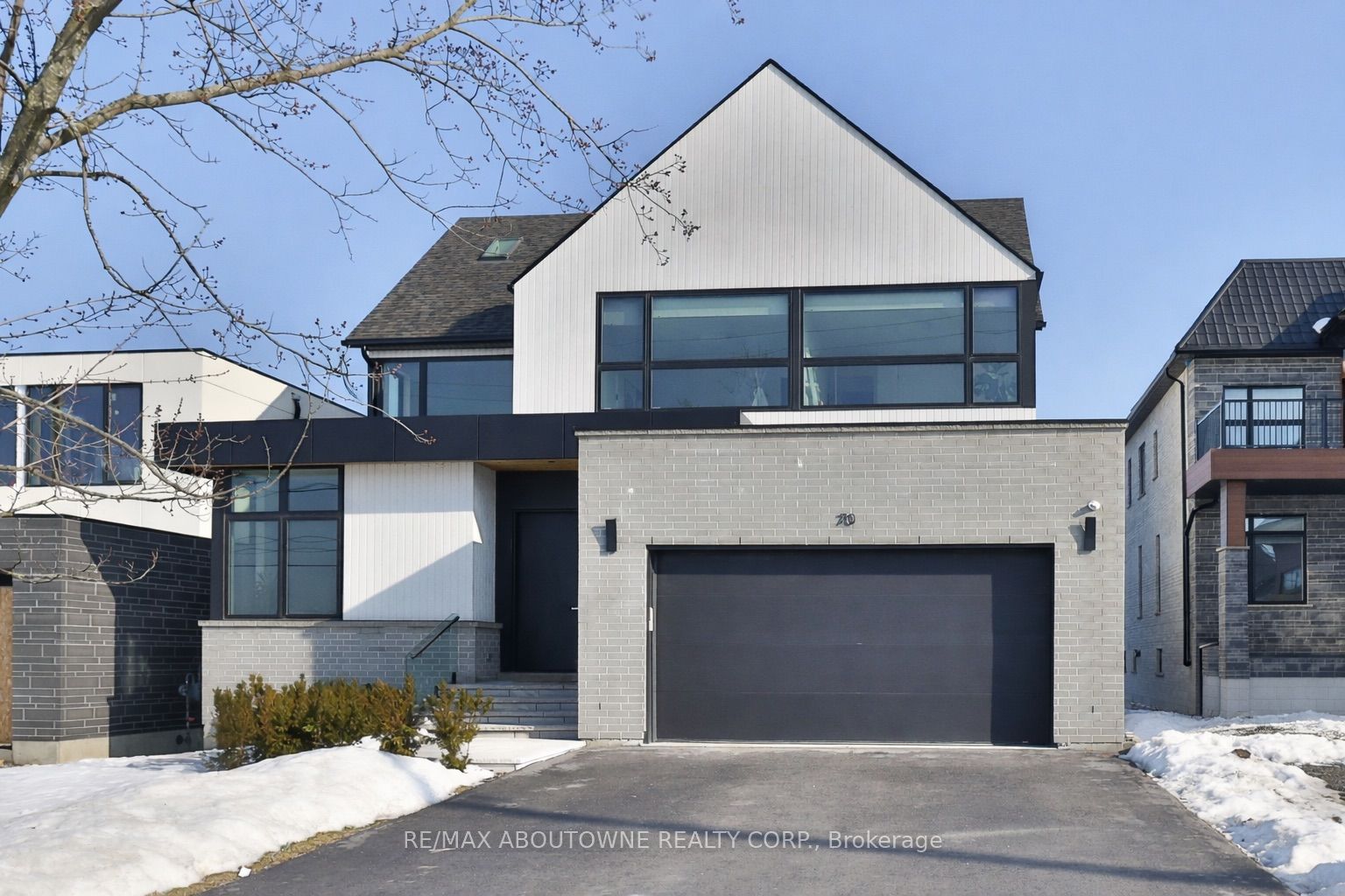 70 Upper Mount Albion Road, Hamilton, ON L8J 2S1