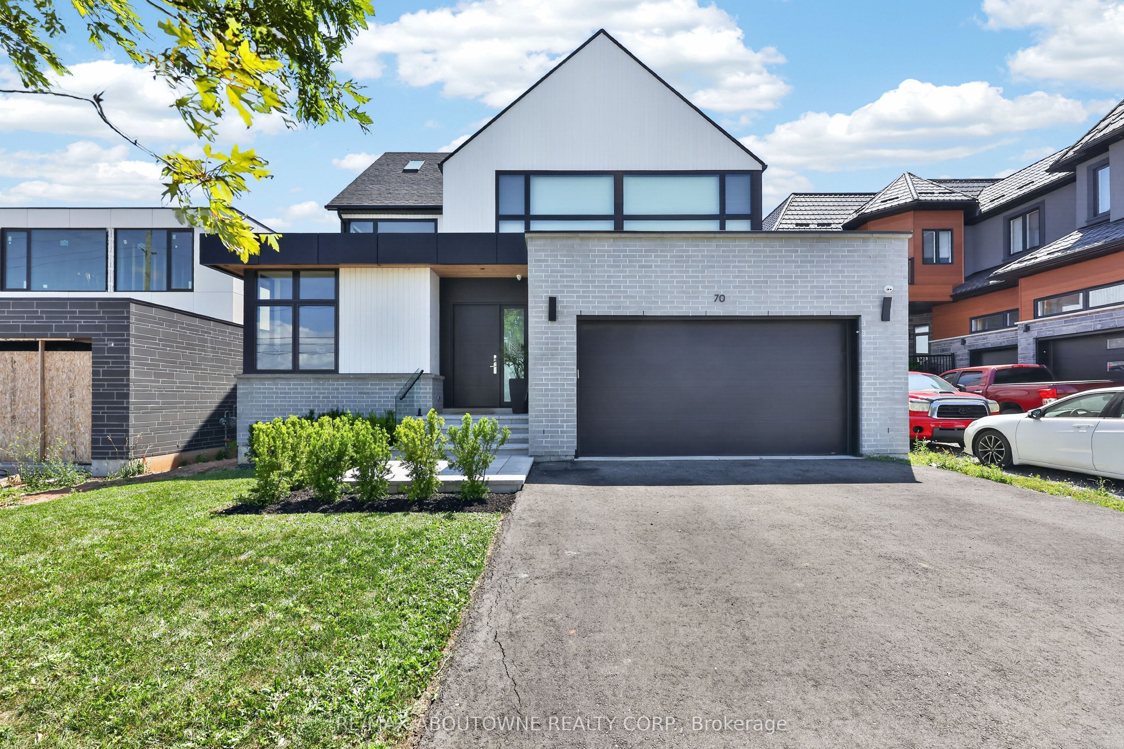 70 Upper Mount Albion Road, Hamilton, ON L8J 2S1 photo 3