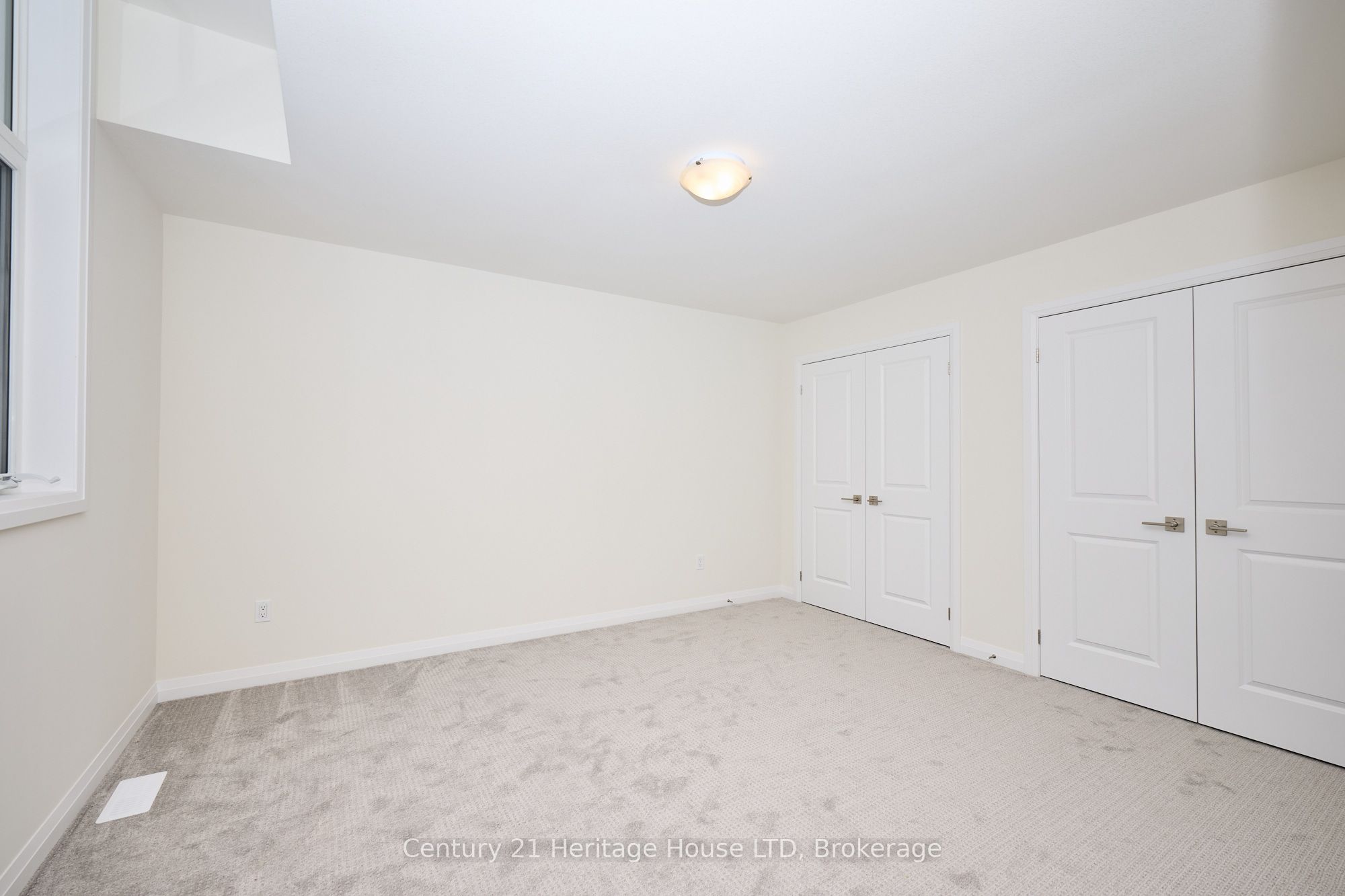 397 Garrison Road 7, Fort Erie, ON L2A 1N1 photo 4