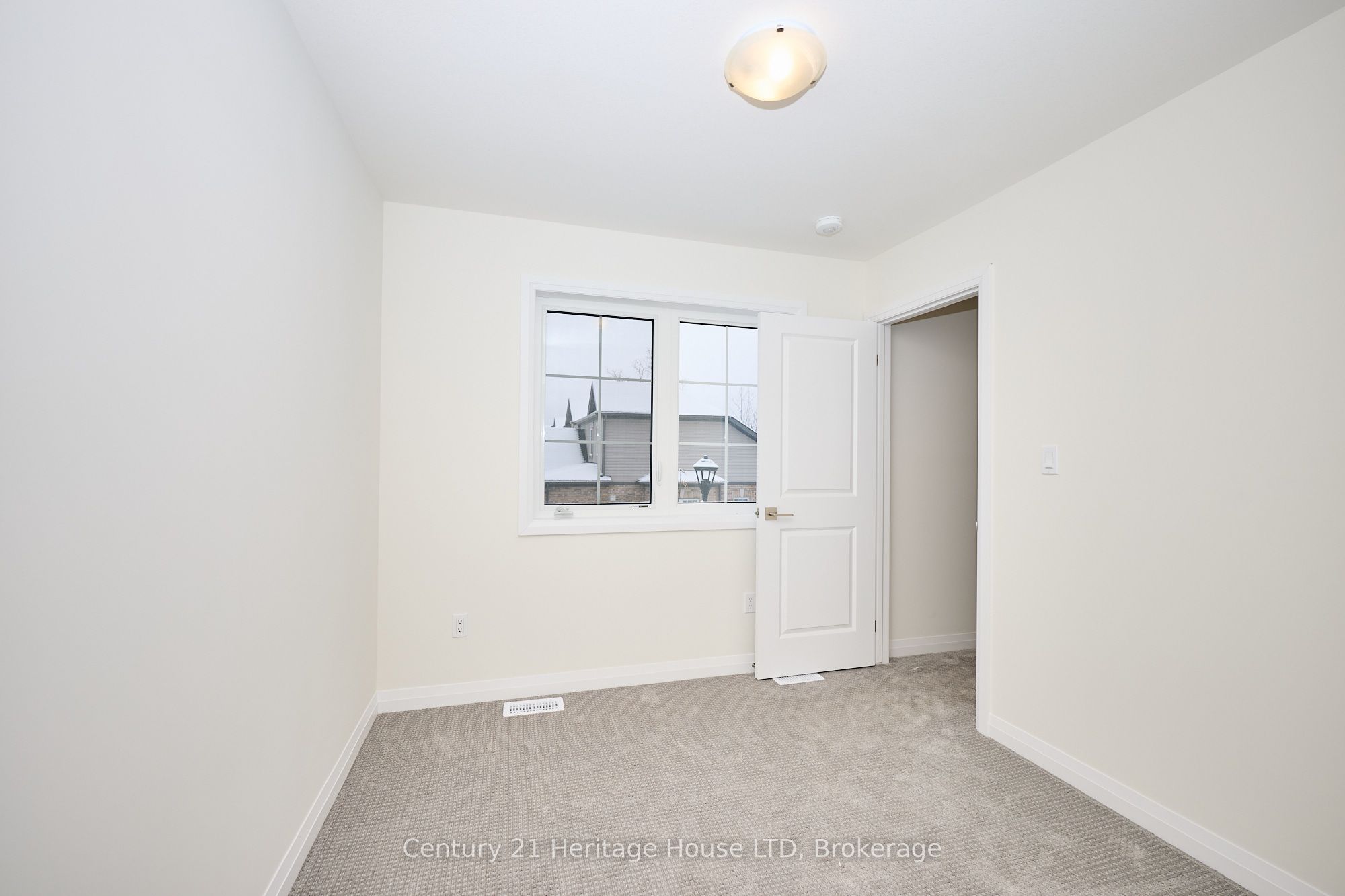 397 Garrison Road 7, Fort Erie, ON L2A 1N1 photo 5
