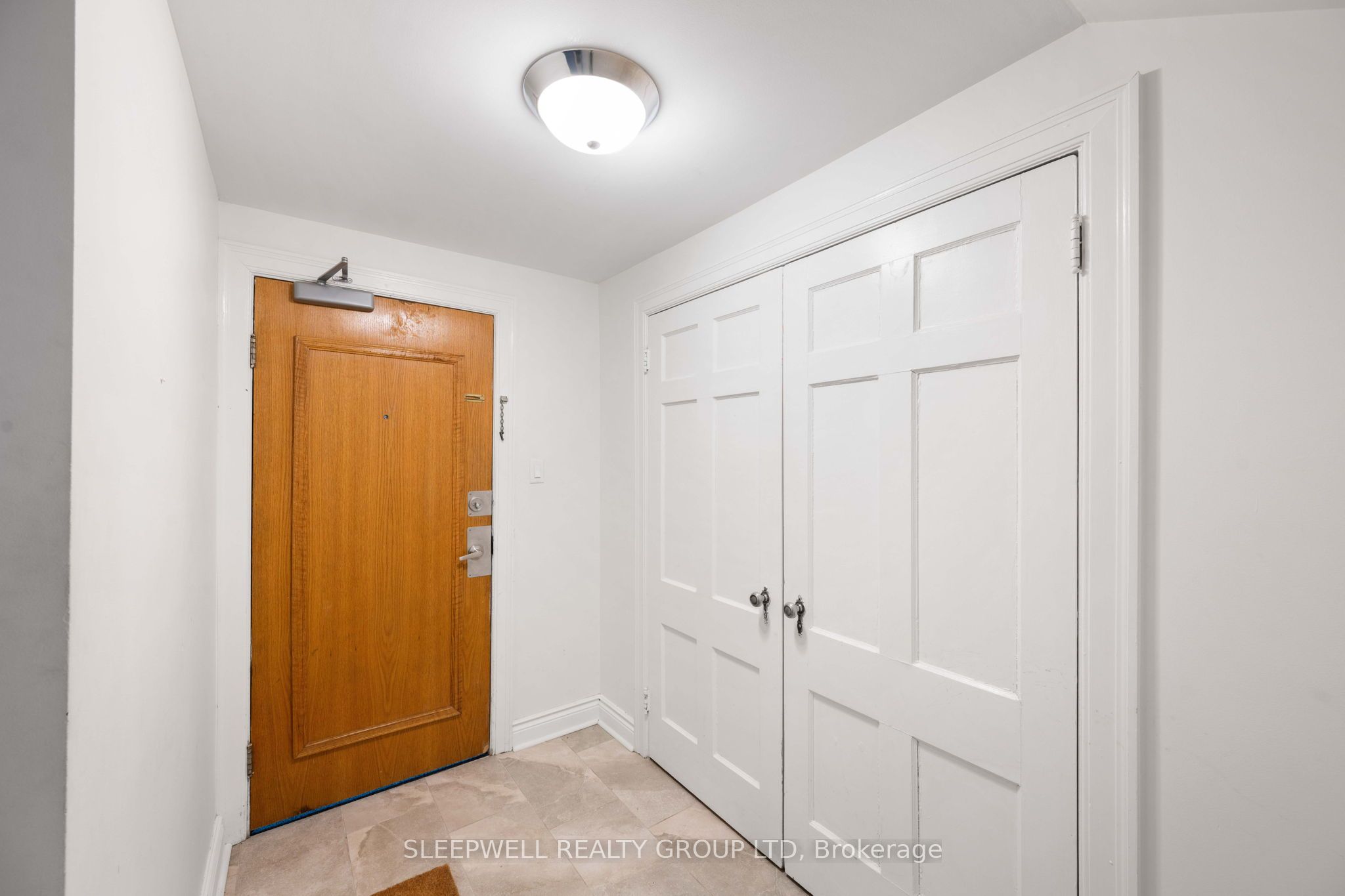 180 Augusta Street 1A, Lower Town - Sandy Hill, ON K1N 8C1 photo 4