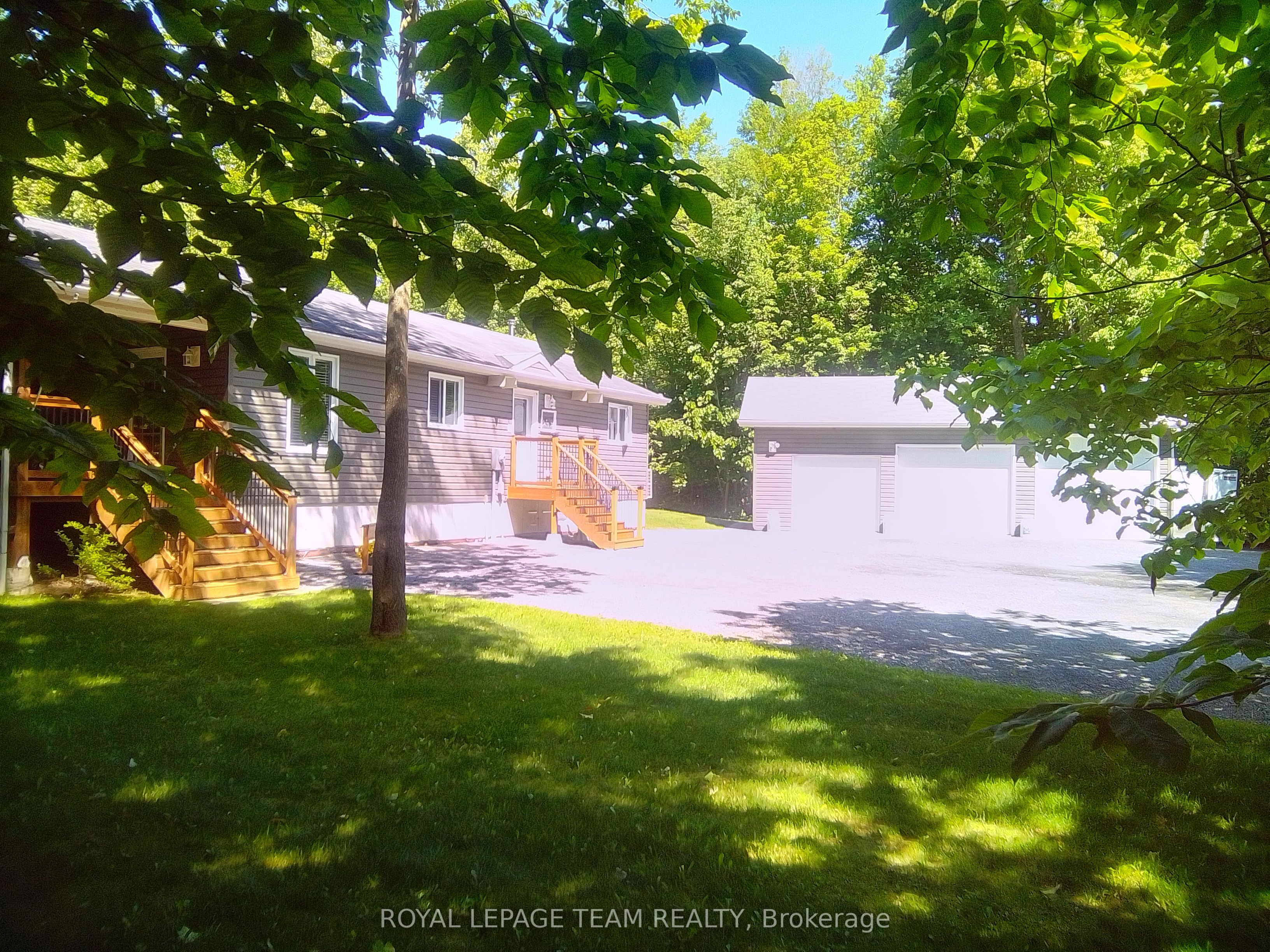 15065 Concession 3-4 Road, North Stormont, ON K0C 1K0 photo 2