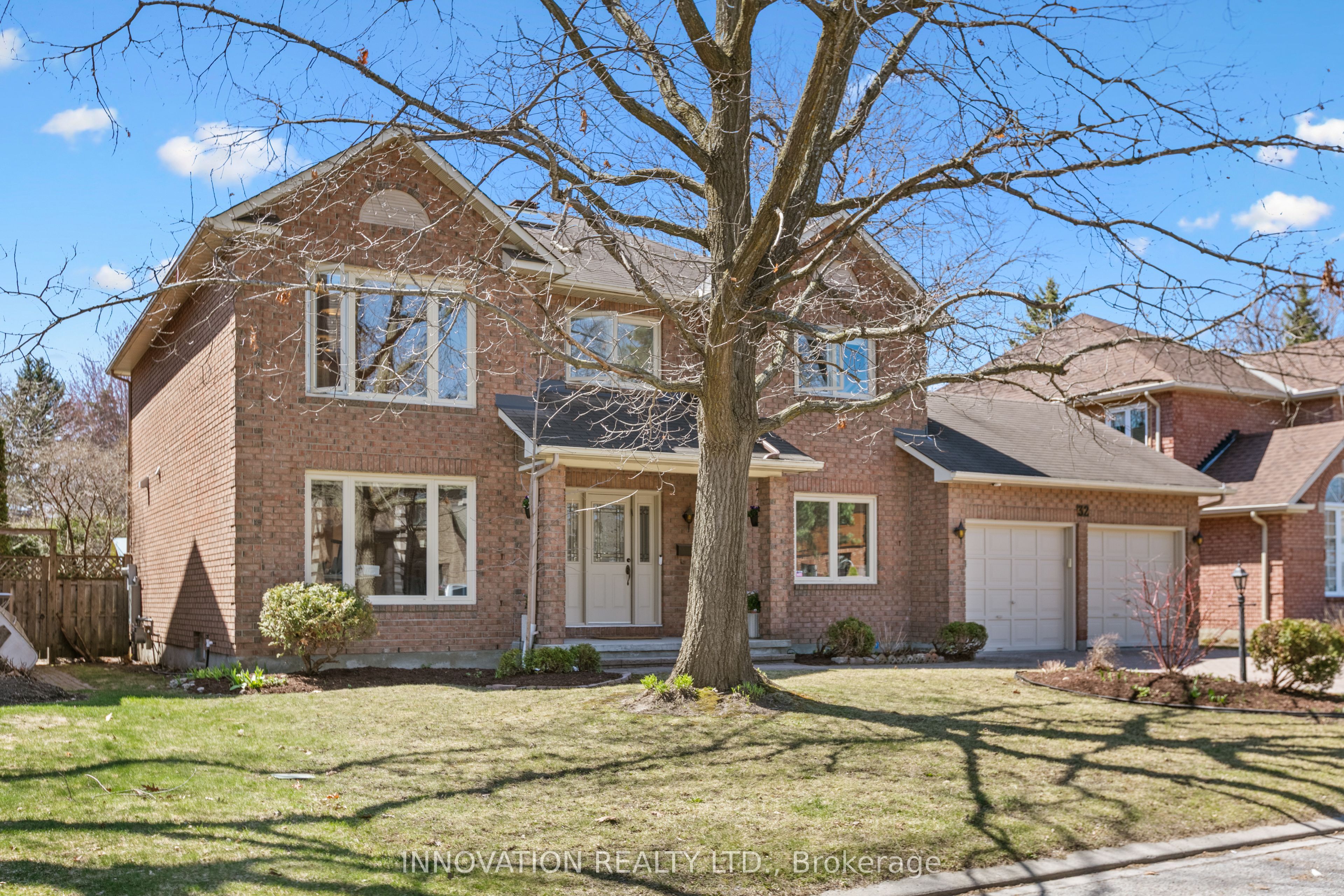 32 Marble Arch Crescent, South of Baseline to Knoxdale, ON K2G 5S3 photo 2